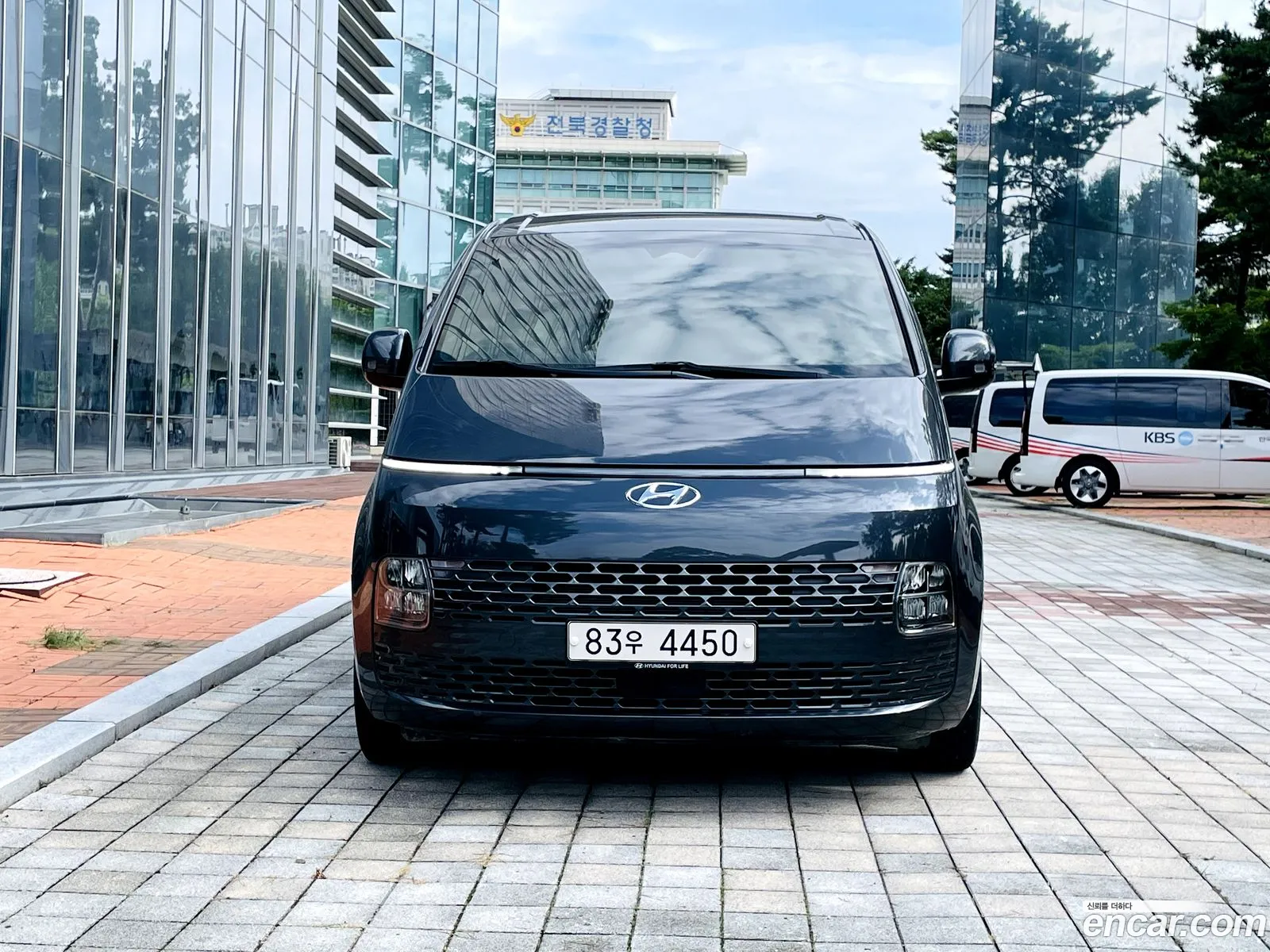 Hyundai Staria 2021 — 2