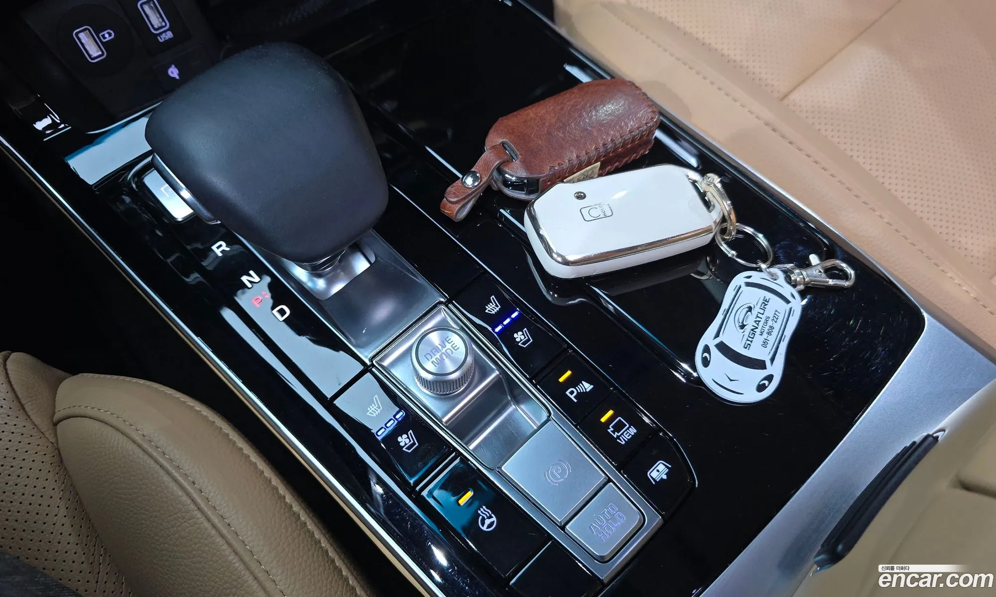 Kia K7 Premier Hybrid 2019 — 24