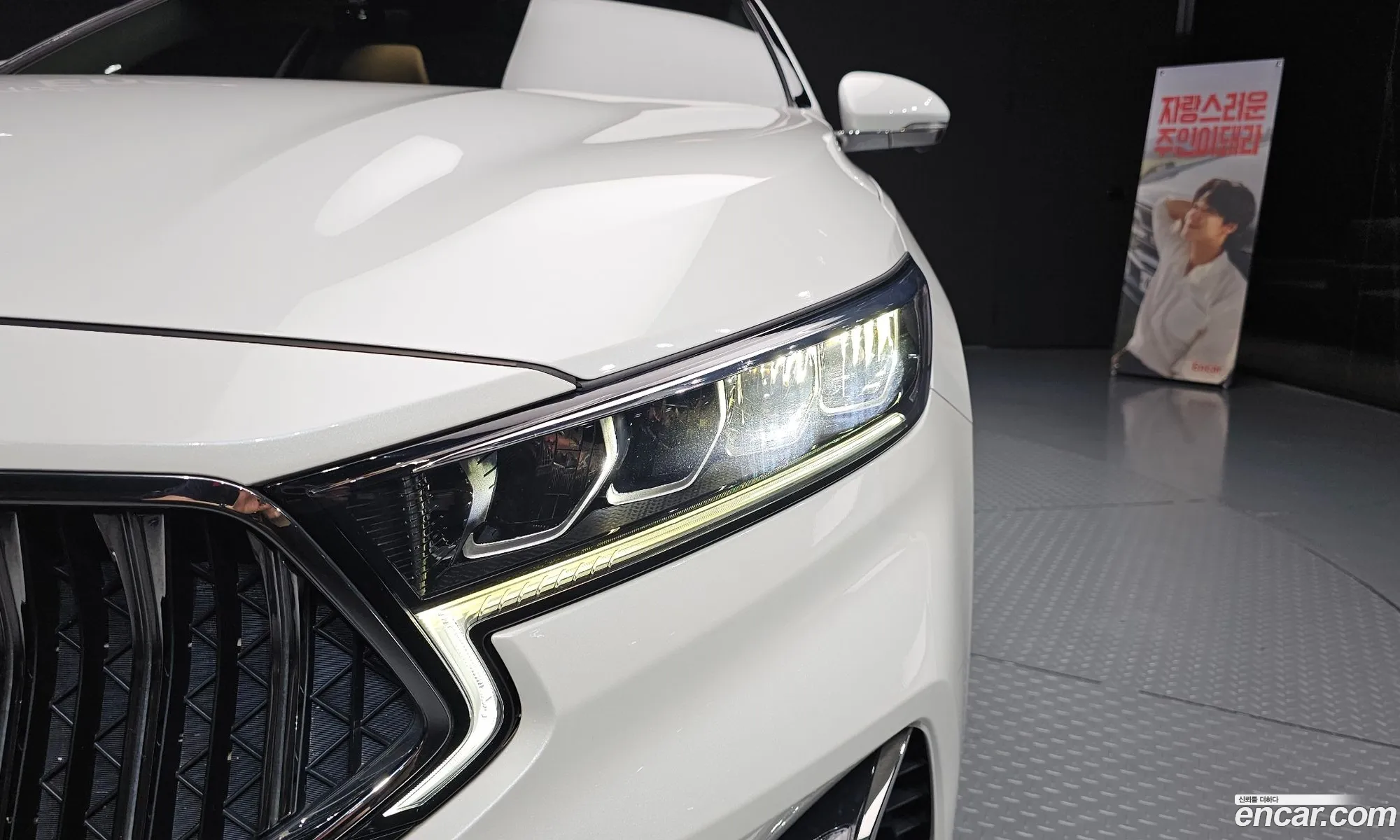 Kia K7 Premier Hybrid 2019 — 4