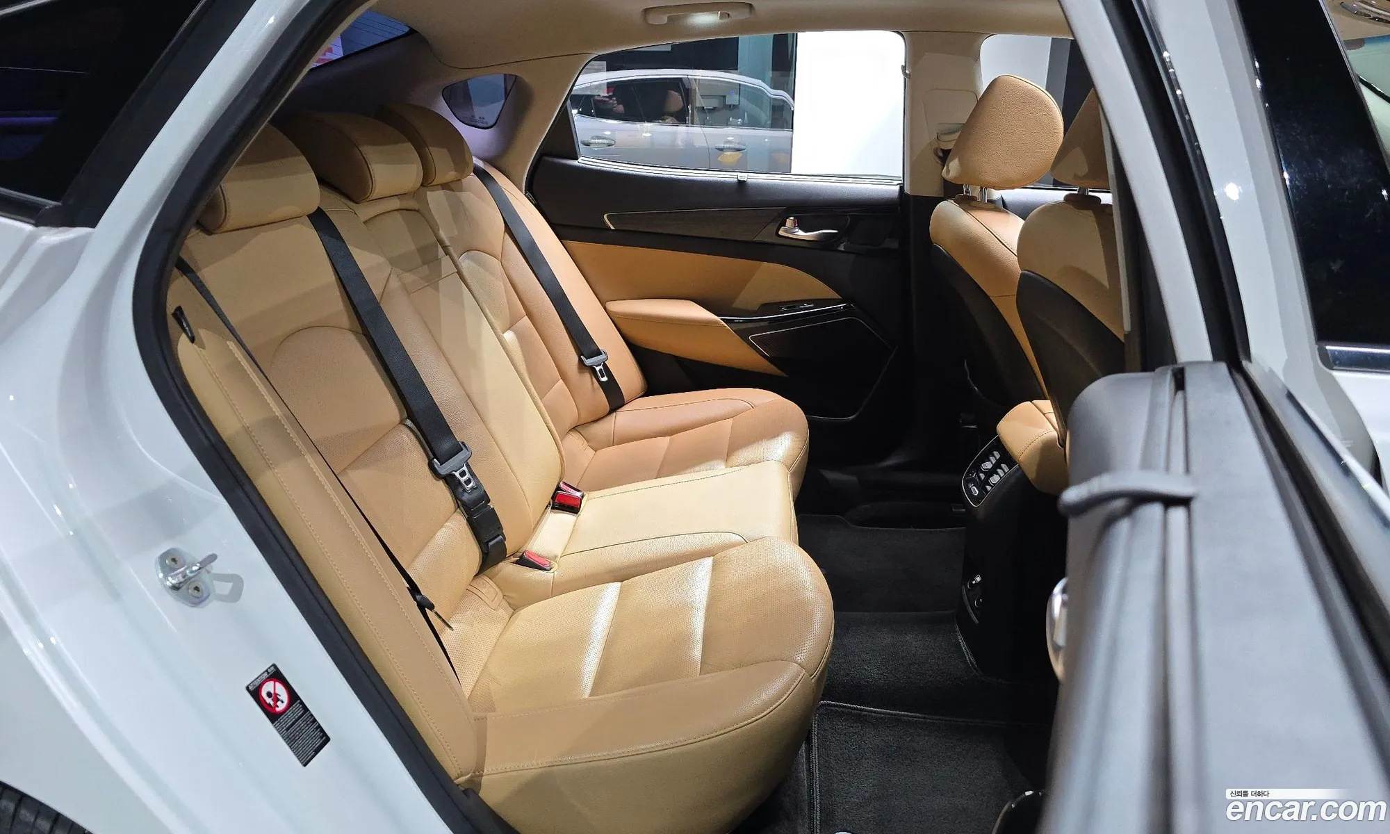 Kia K7 Premier Hybrid 2019 — 25