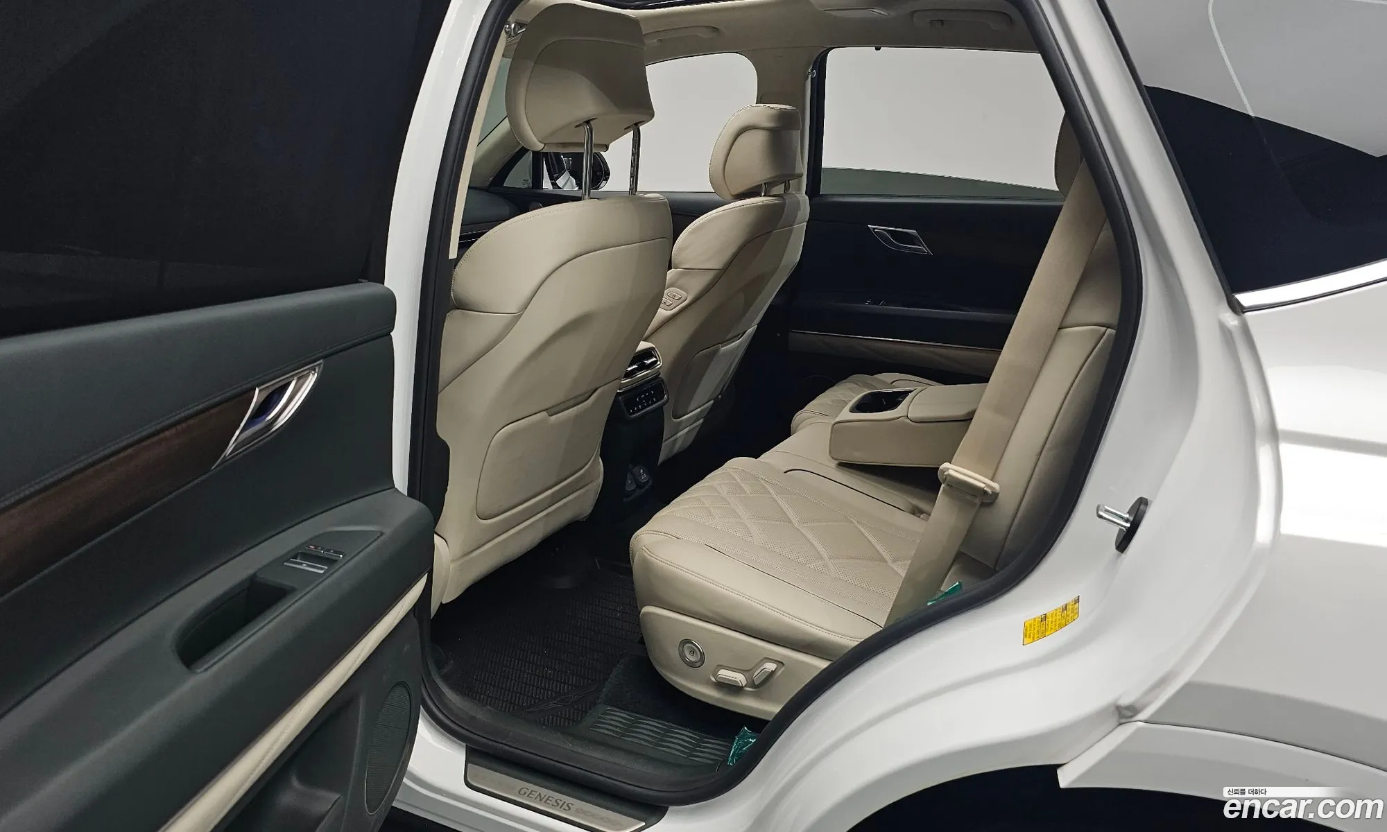 Genesis GV80 2024 KMTHA81BDRU237990 — 31