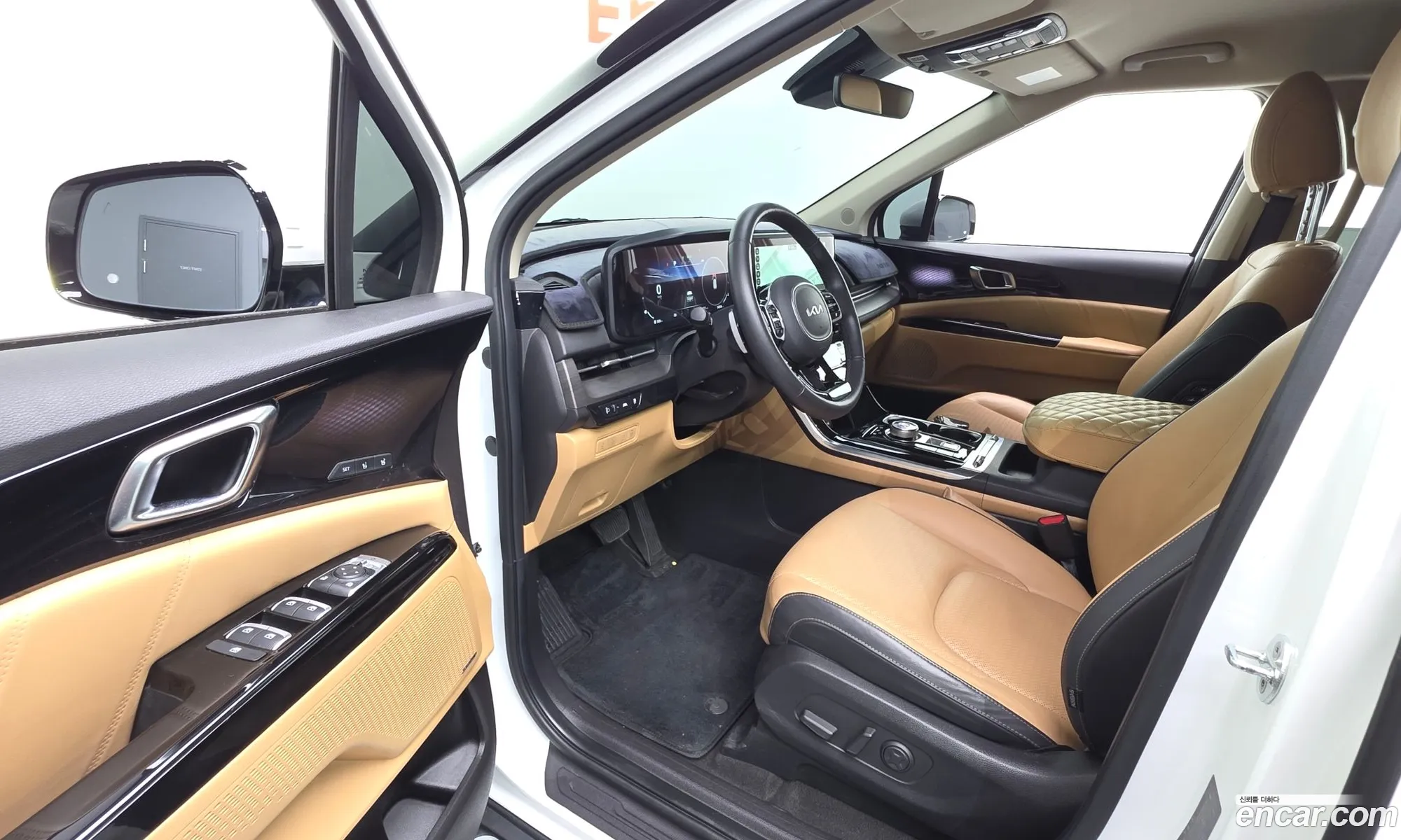 Kia Carnival 2022 — 16
