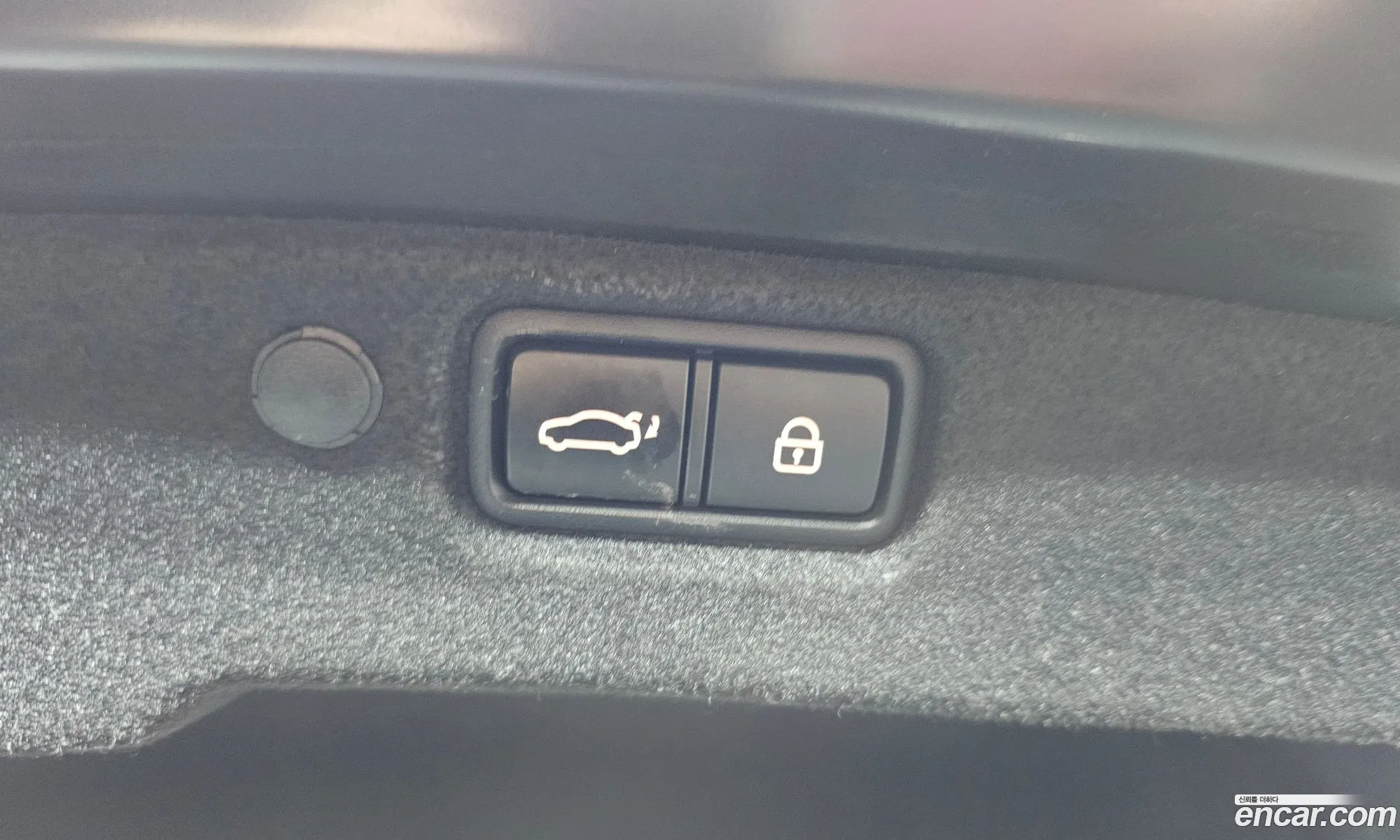 Kia K7 2019 KNALC411BKA168402 — 10