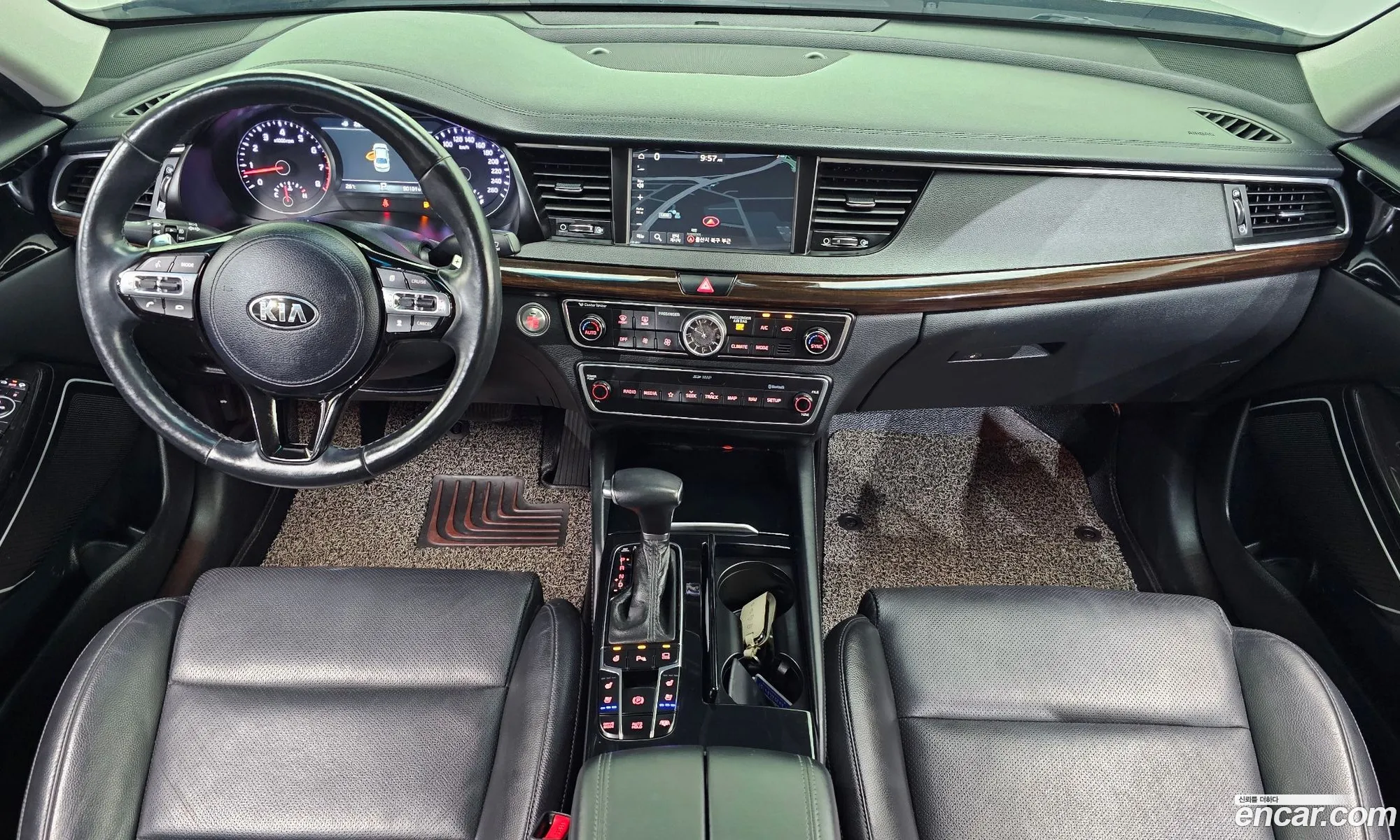 Kia K7 2019 KNALC411BKA168402 — 16