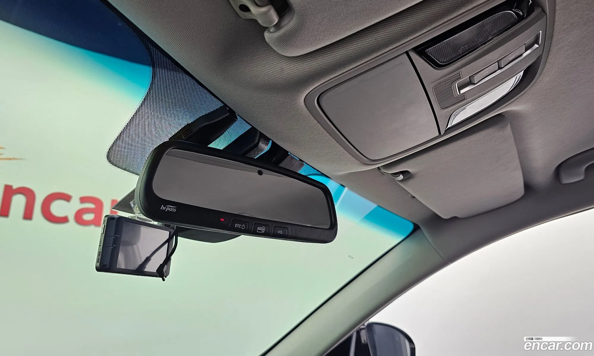 Kia K7 2019 KNALC411BKA168402 — 19