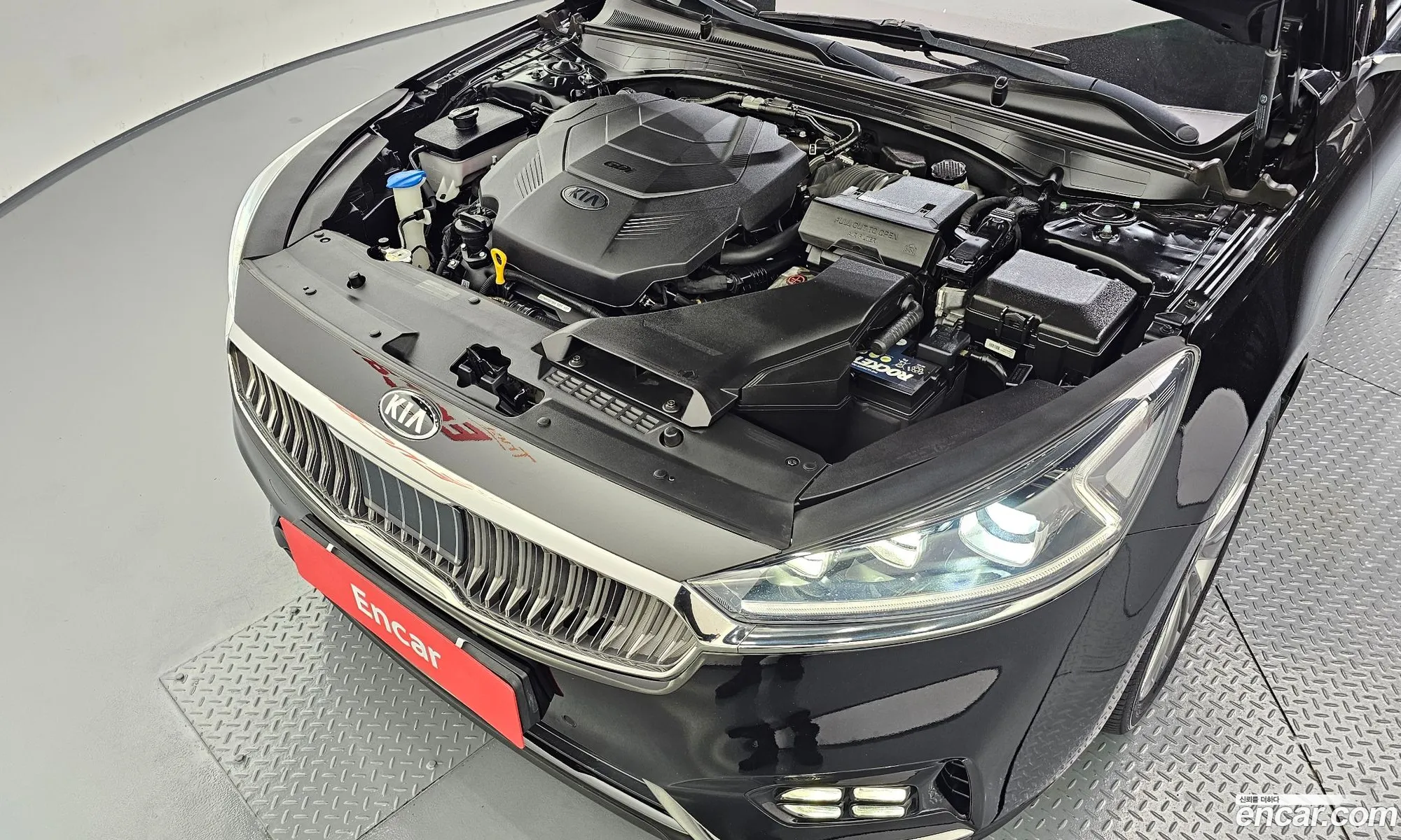 Kia K7 2019 KNALC411BKA168402 — 9