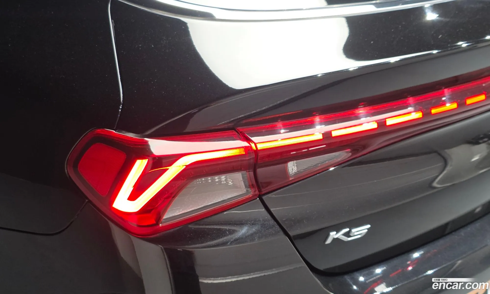 Kia K5 2022 KNAG241ABNA194281 — 8