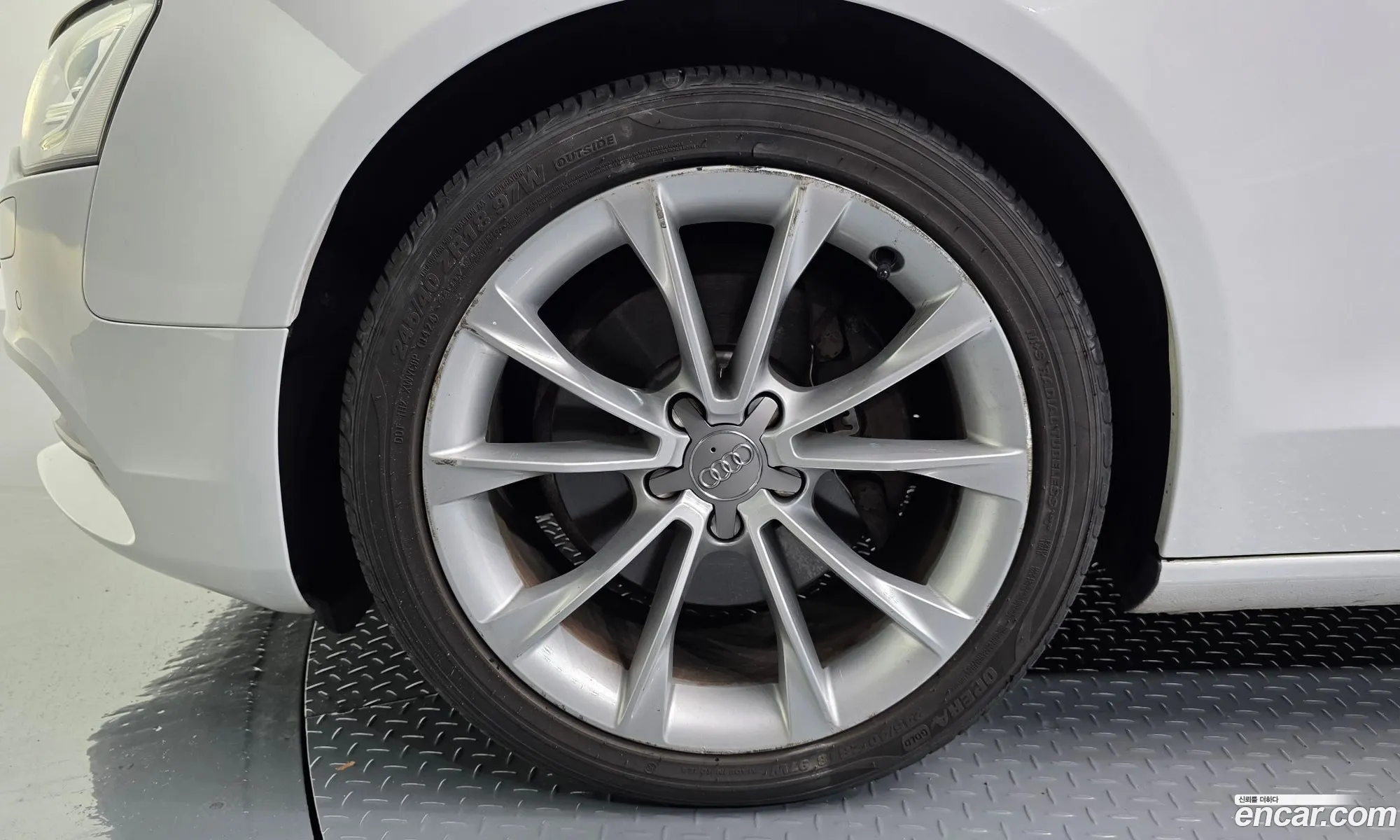 Audi A5 2013 WAUZZZ8T4DA019244 — 2