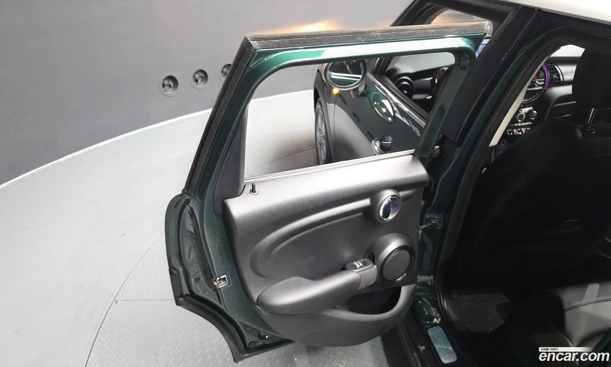 Mini Cooper 2016 WMWXU1106G2D89295 — 24