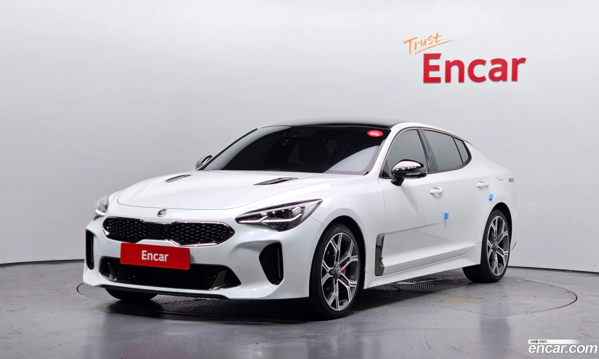 Kia Stinger 2019 KNAE351ABLS075552 — 4