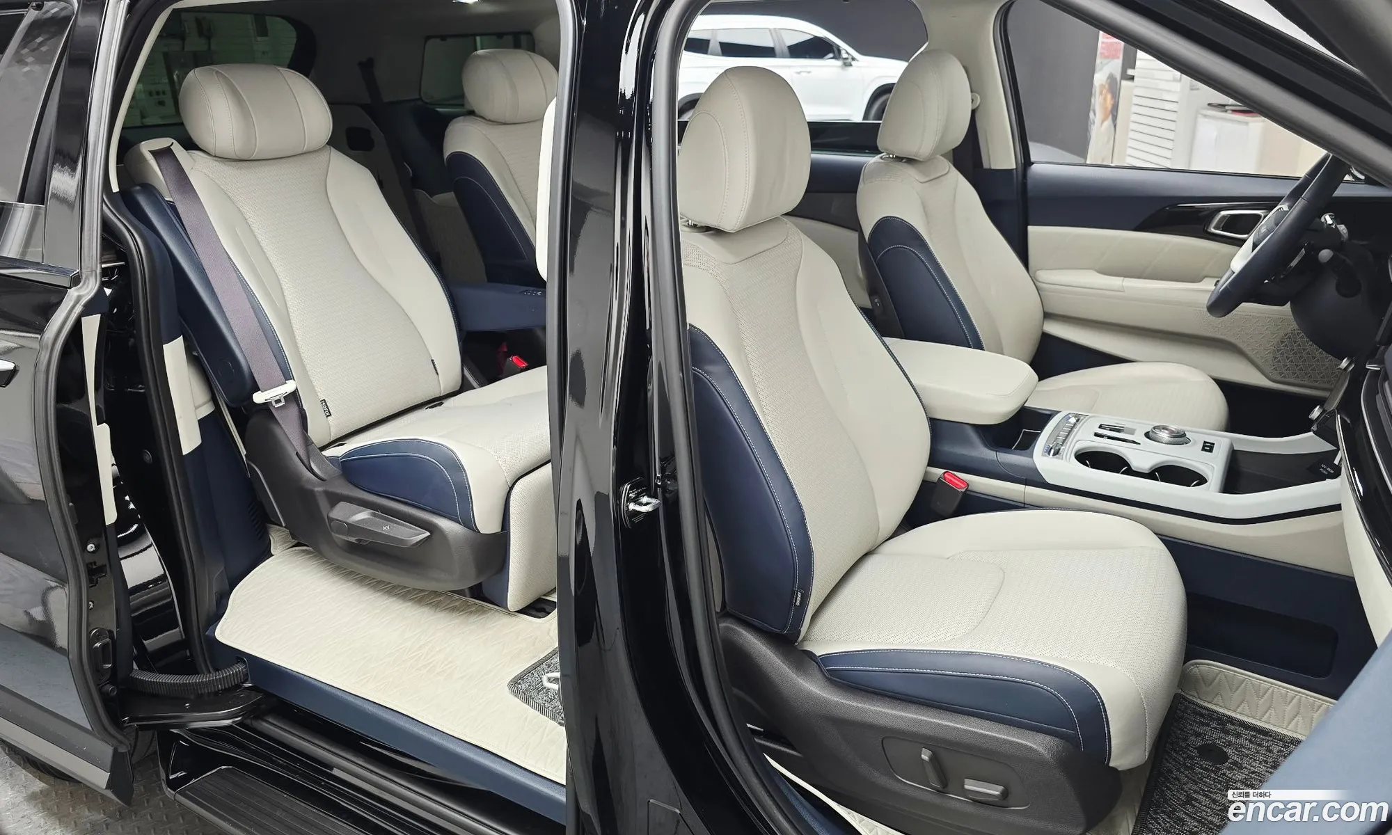 Kia Carnival 2025 KNANE81ABTS117708 — 21