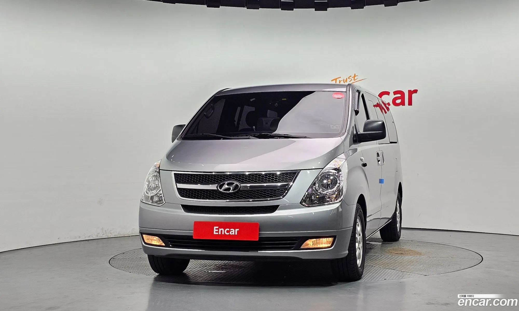 Hyundai Grand Starex 2012 — 2