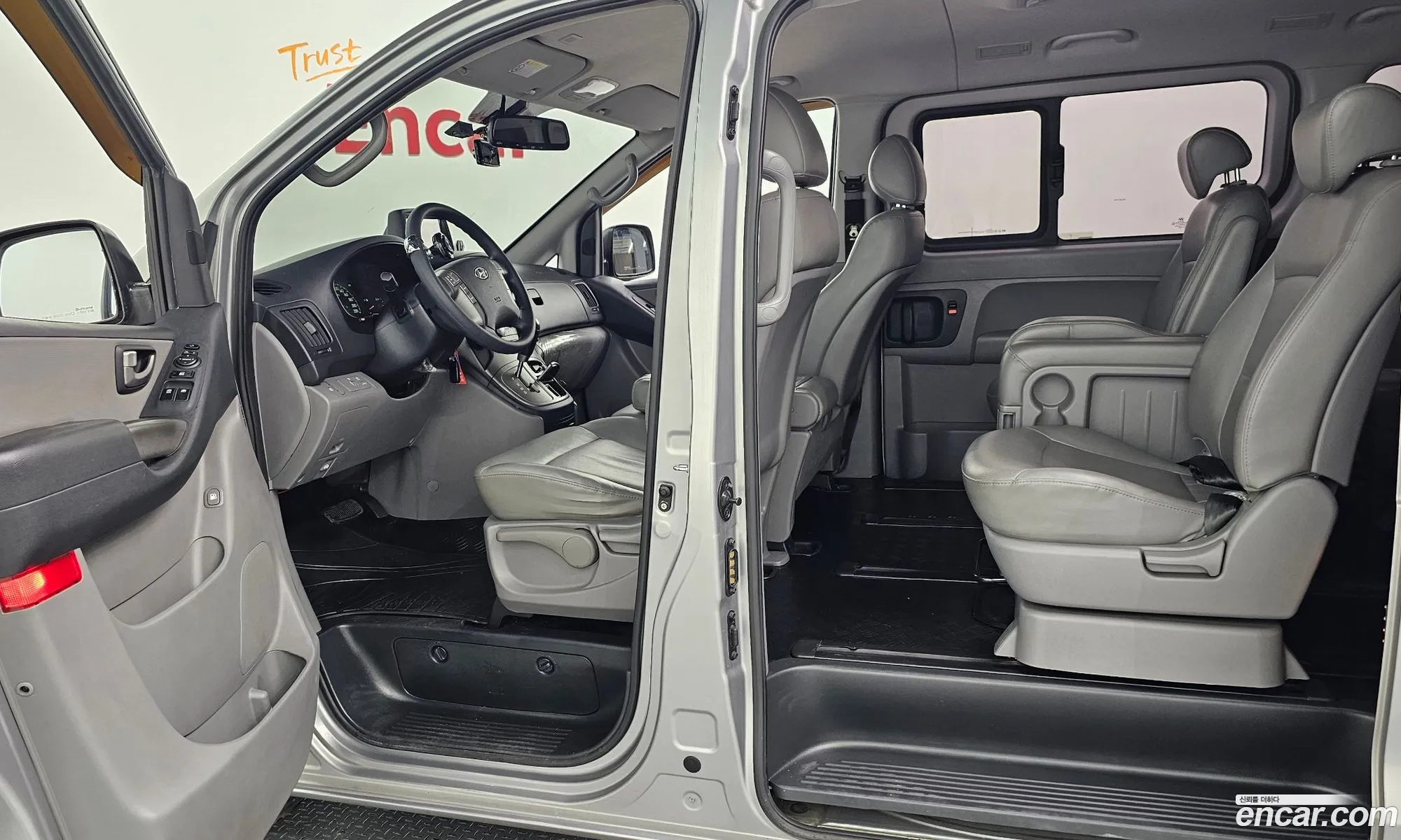 Hyundai Grand Starex 2012 KMJWA37KBCU473390 — 14