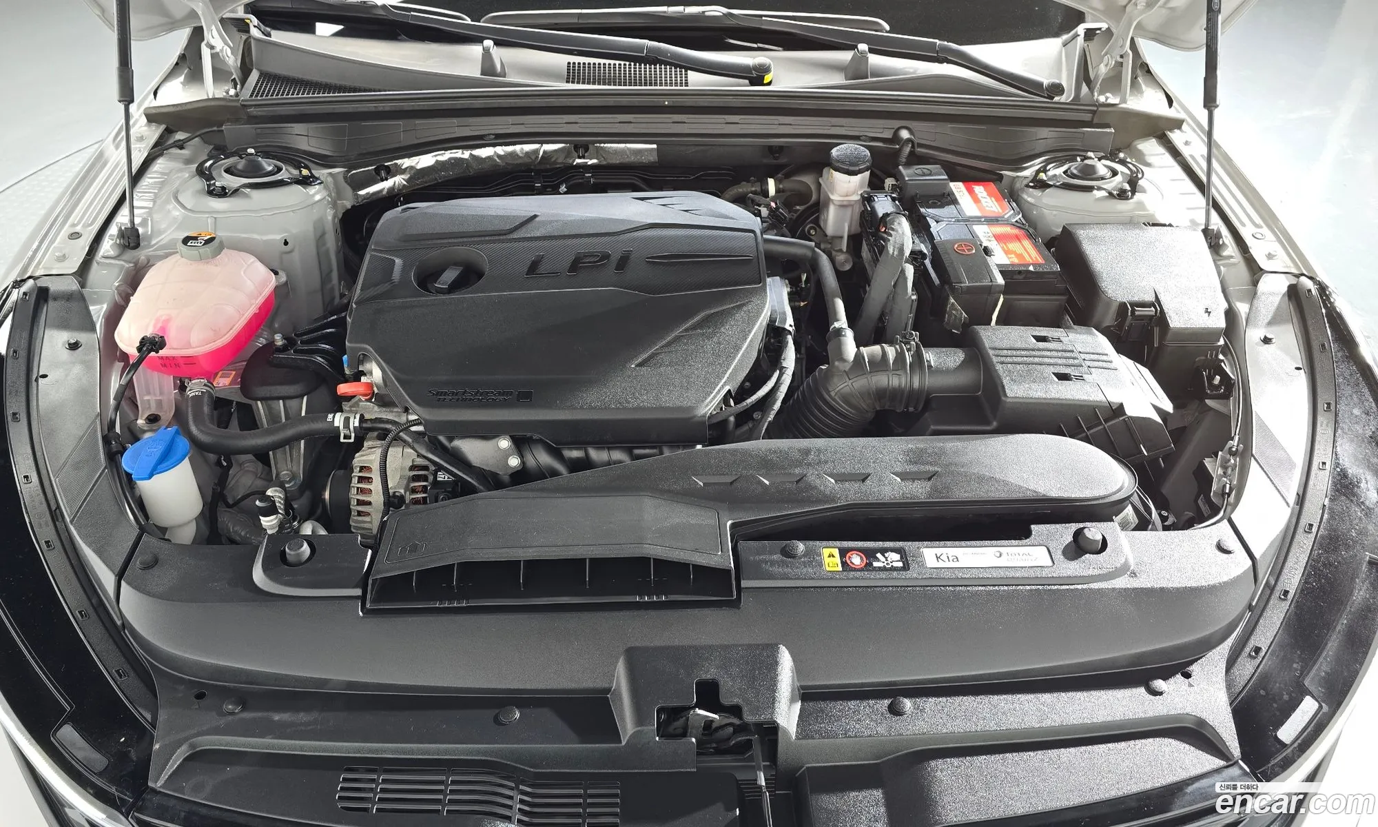 Kia K5 2024 KNAG741BBRA303290 — 16