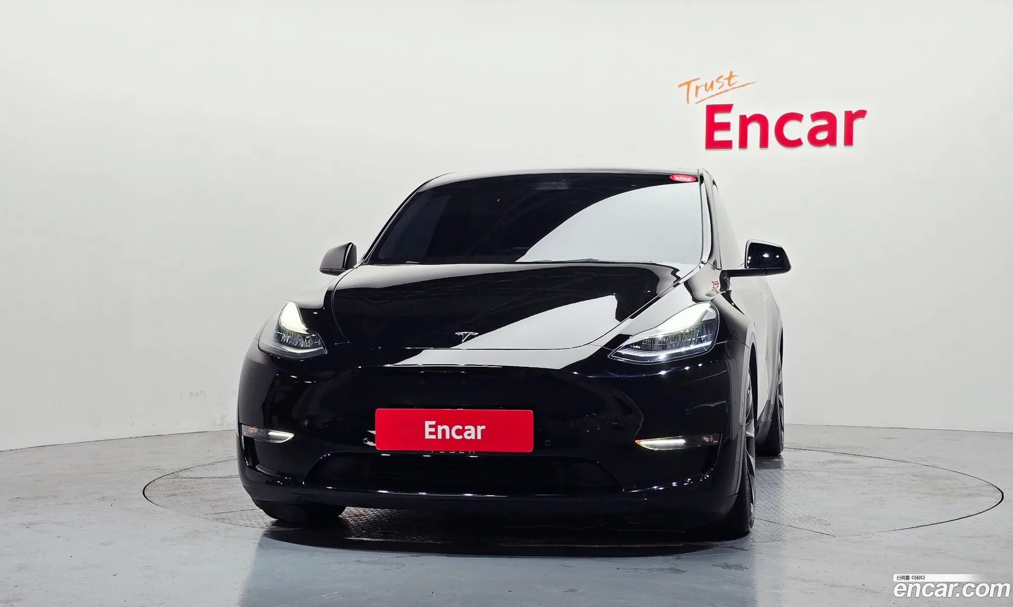 Tesla Model Y 2022 — 28
