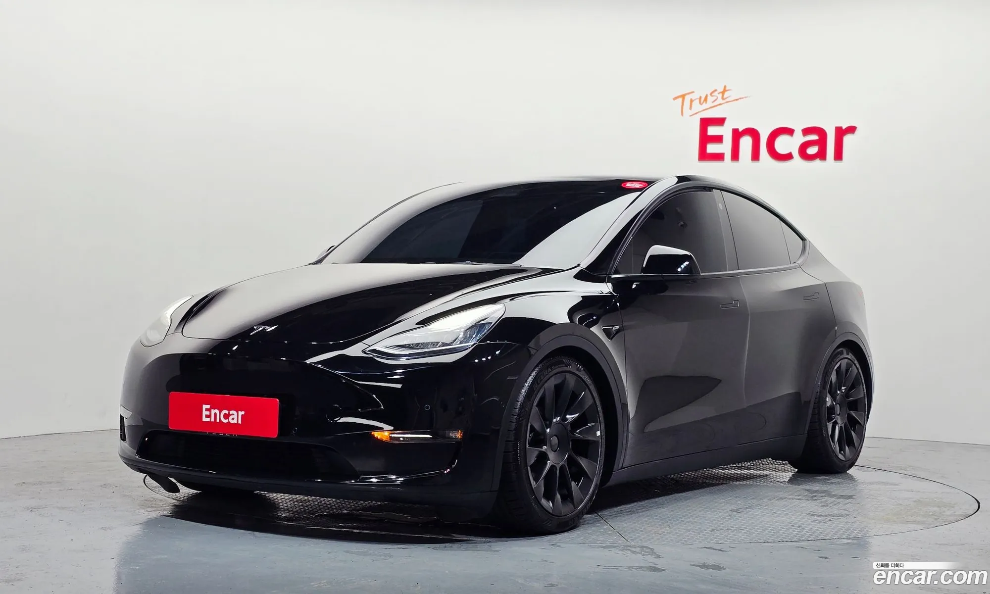 Tesla Model Y 2022 — 27