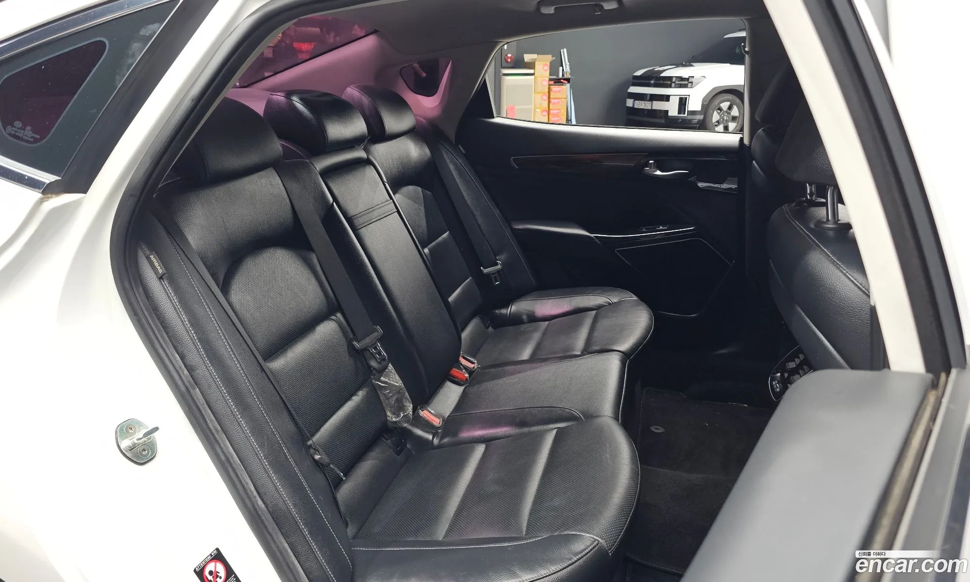 Kia K7 2016 — 22