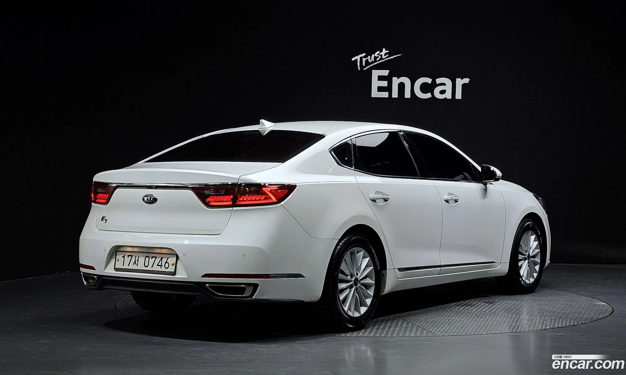Kia K7 2016 — 7