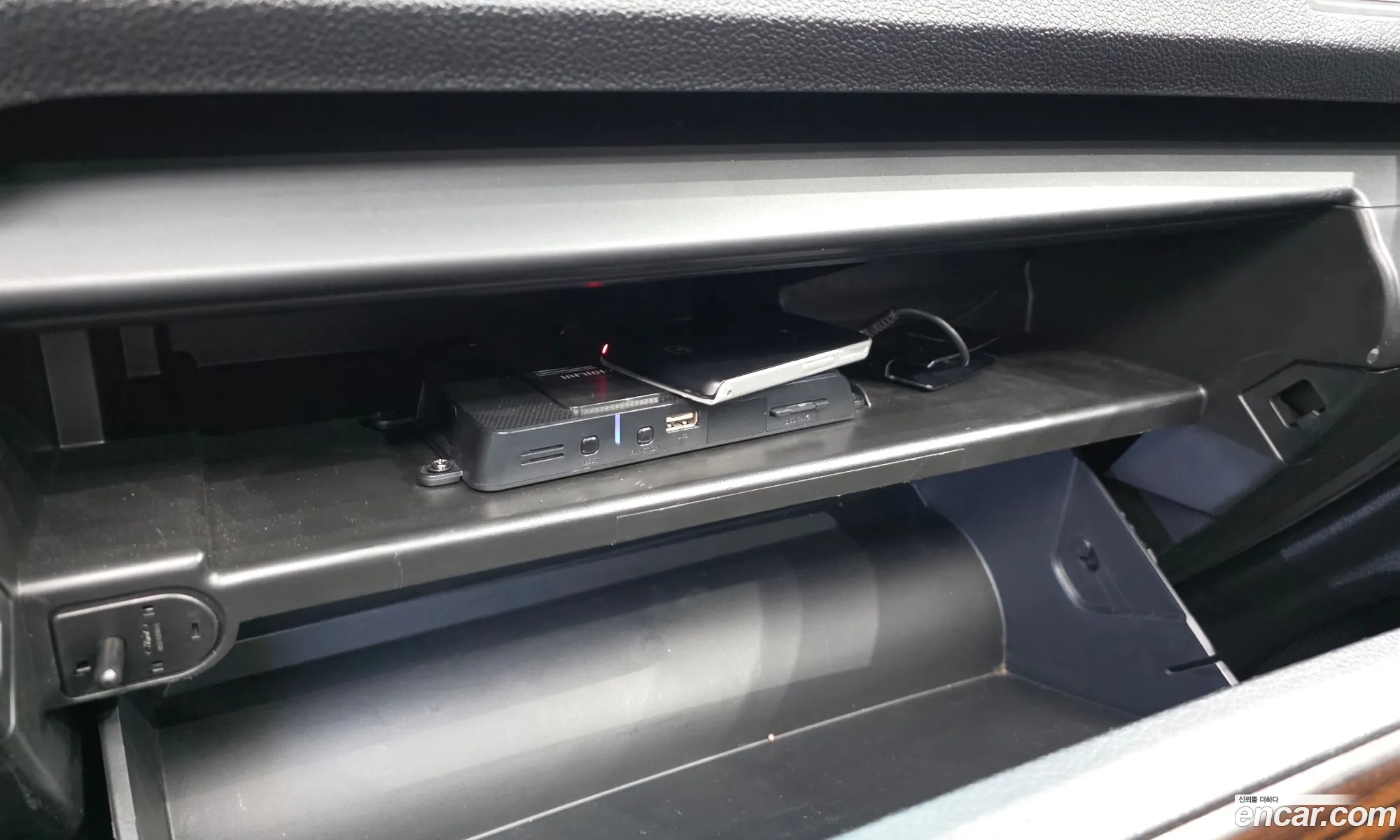 Ford Explorer 2018 1FM5K8F86JGA49736 — 17