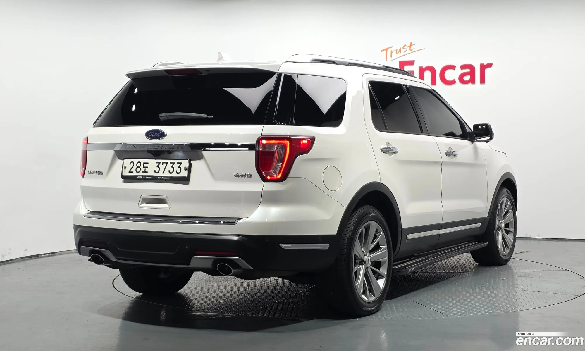 Ford Explorer 2018 1FM5K8F86JGA49736 — 10