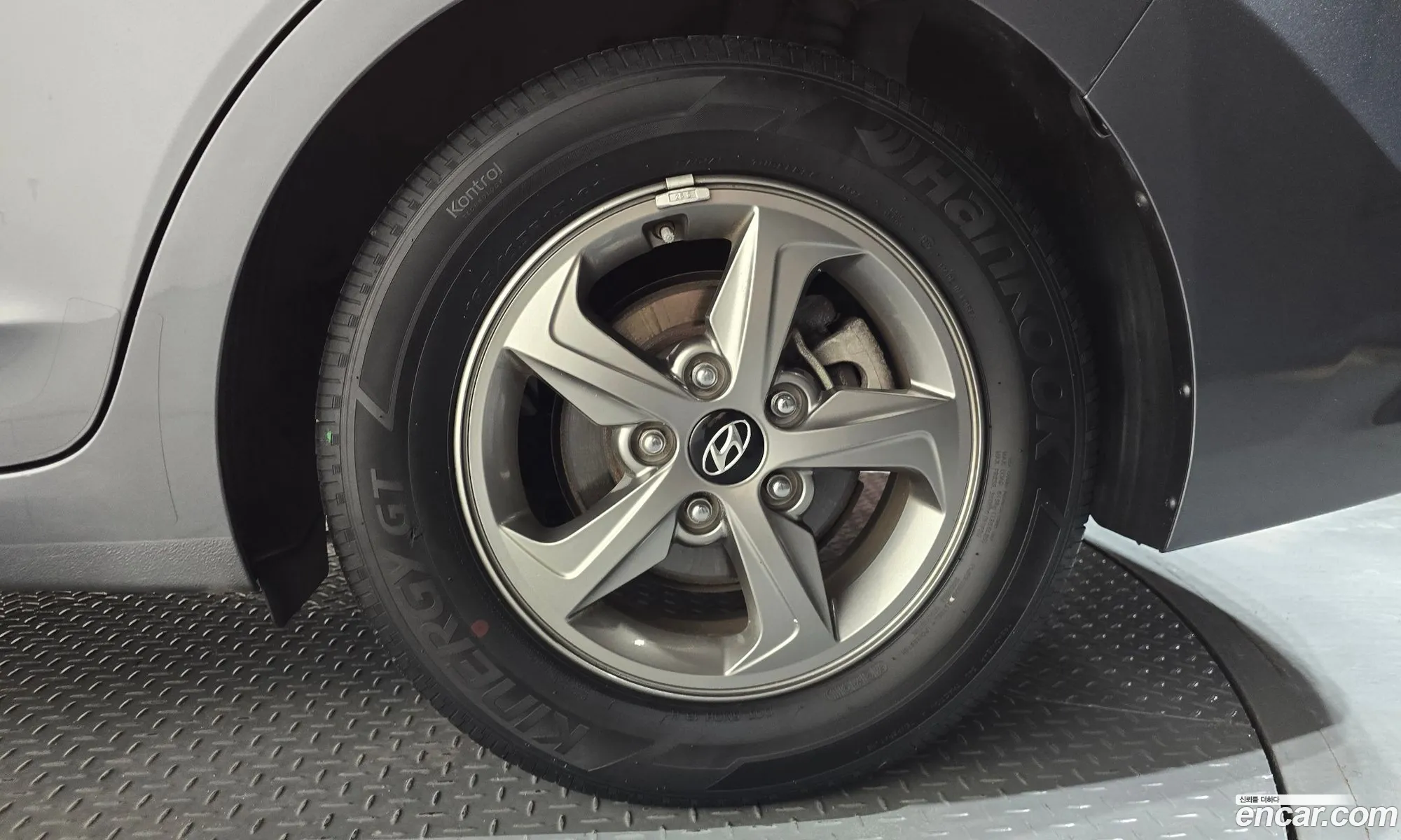 Hyundai Elantra AD 2016 KMHD741DBGU069794 — 3
