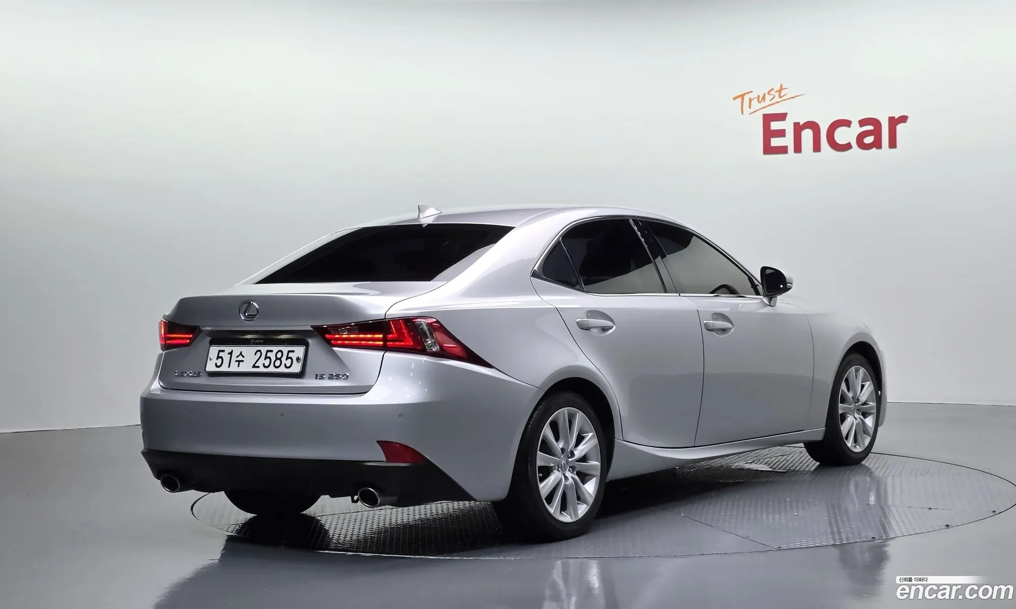 Lexus IS250 2014 — 16