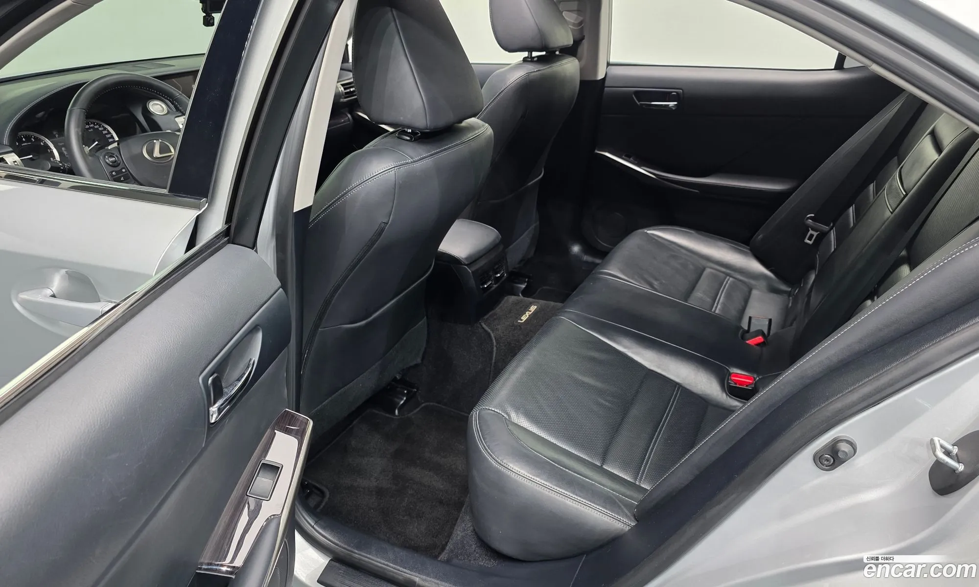 Lexus IS250 2014 — 18