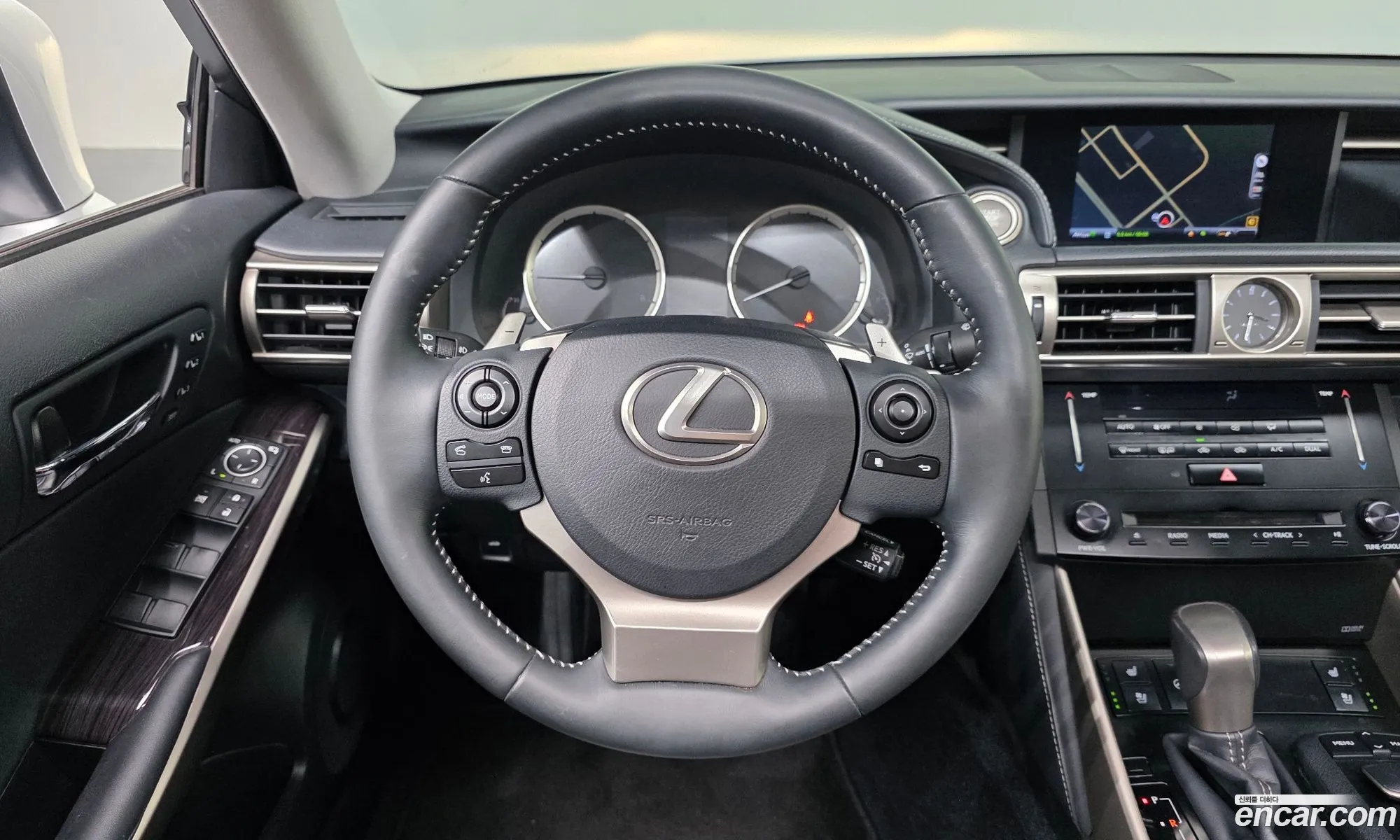 Lexus IS250 2014 — 15