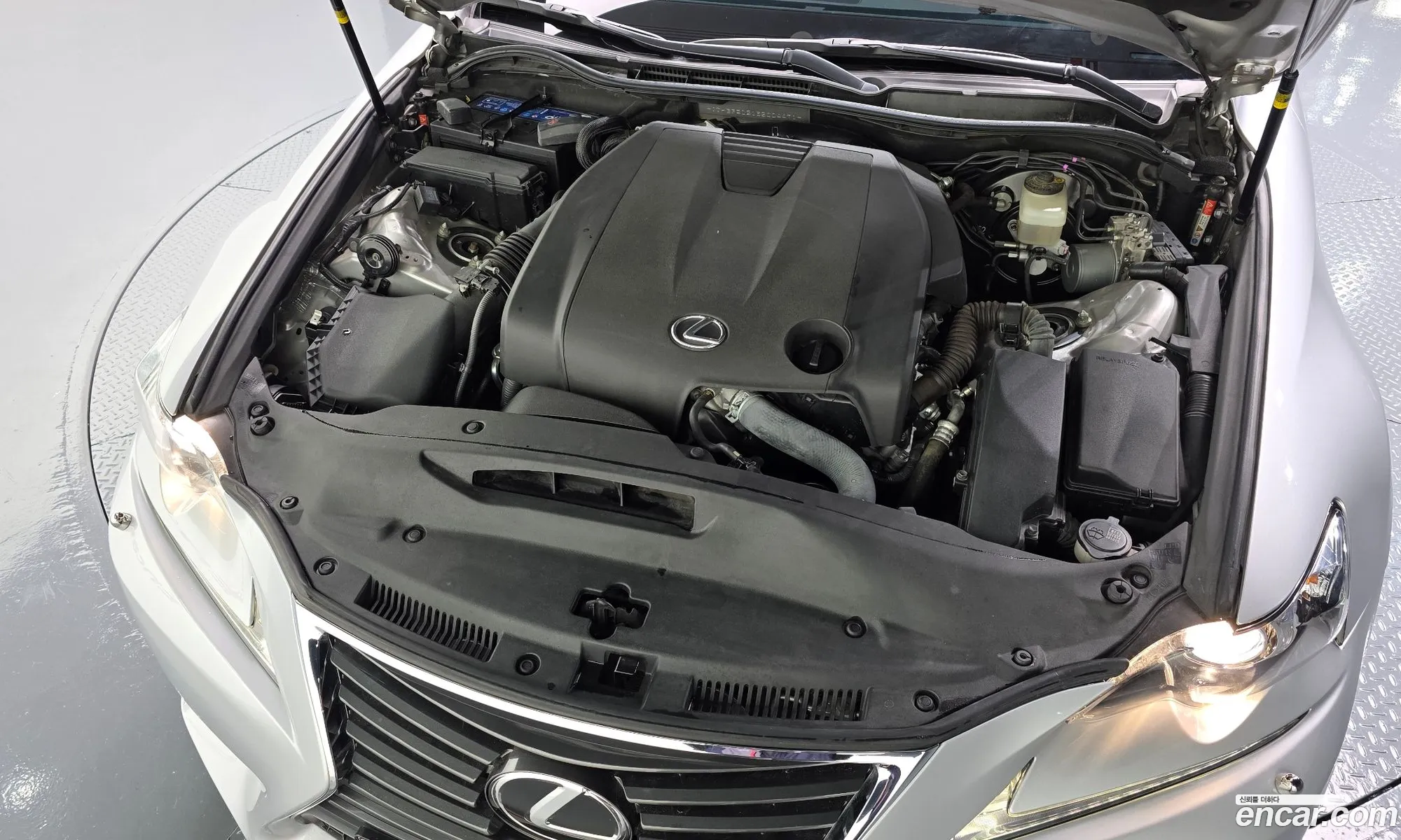 Lexus IS250 2014 — 4