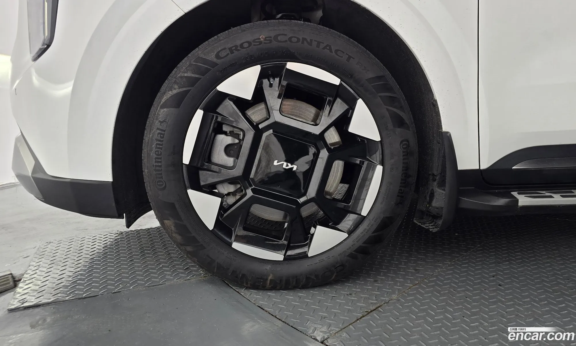 Kia Carnival 2024 KNANE81BBRS427547 — 8