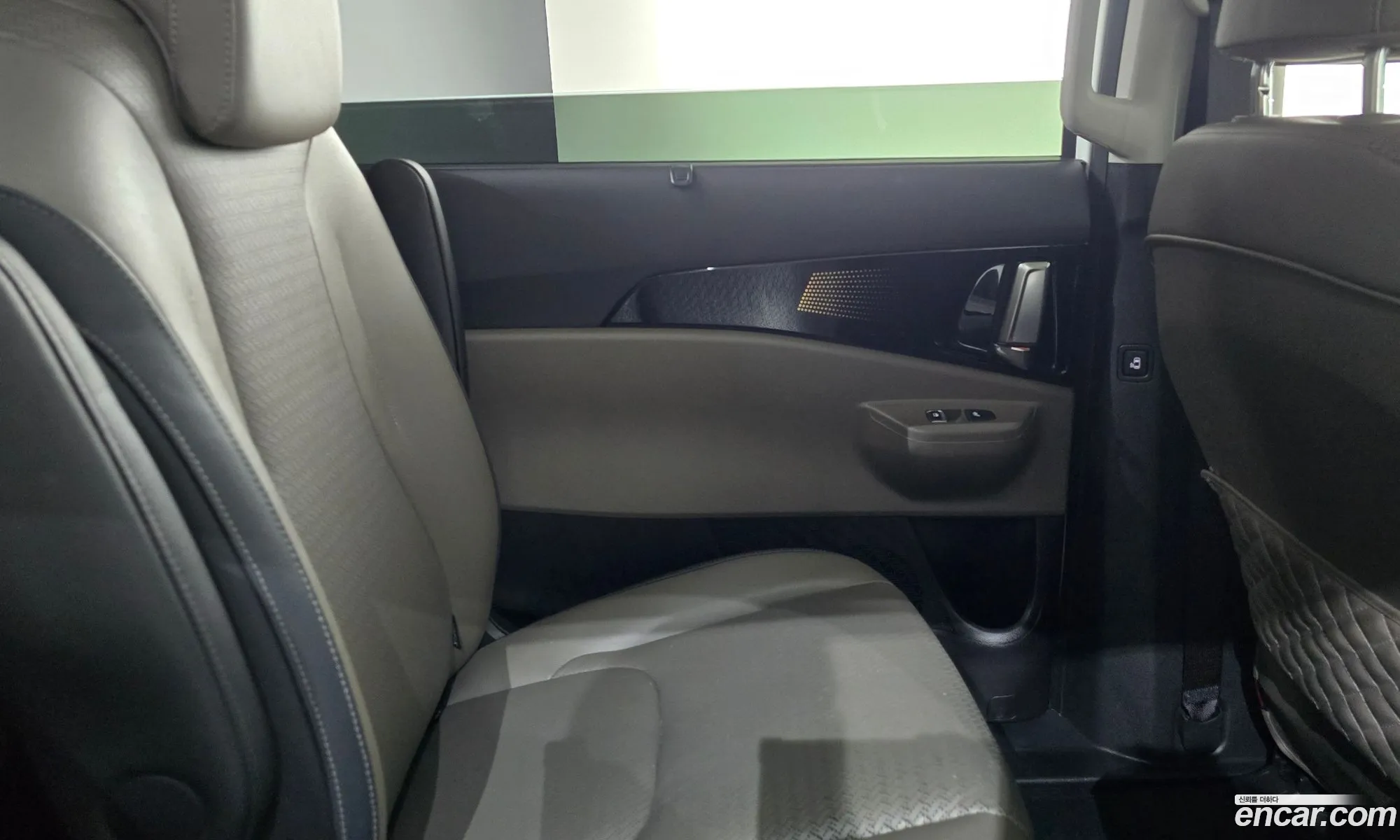 Kia Carnival 2024 KNANE81BBRS427547 — 21