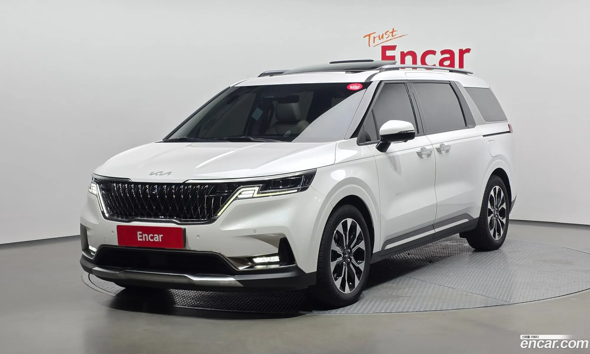 Kia Carnival 2021 KNANE81BBNS136495 — 3