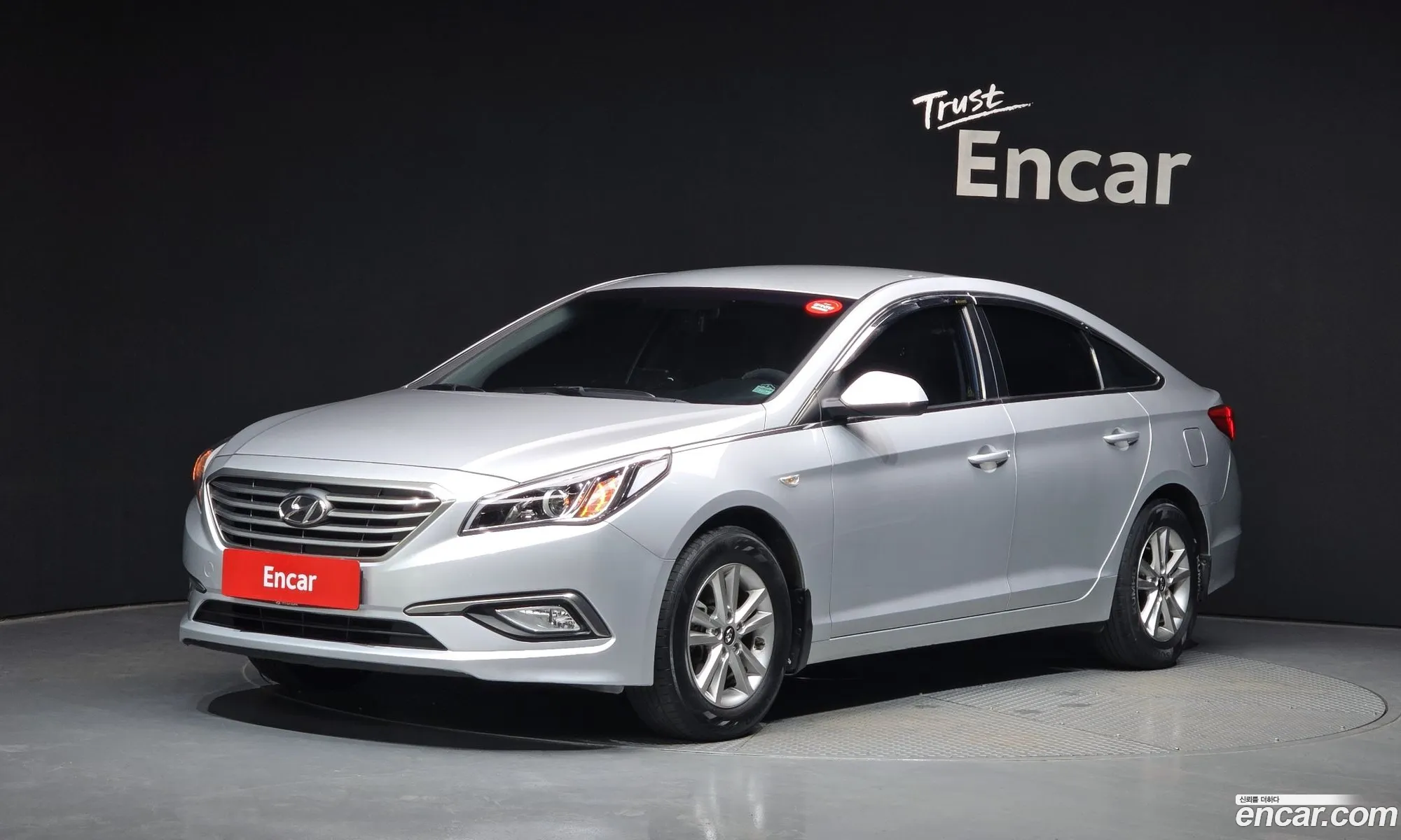 Hyundai LF Sonata 2019 KMHE341DBKA565330 — 4