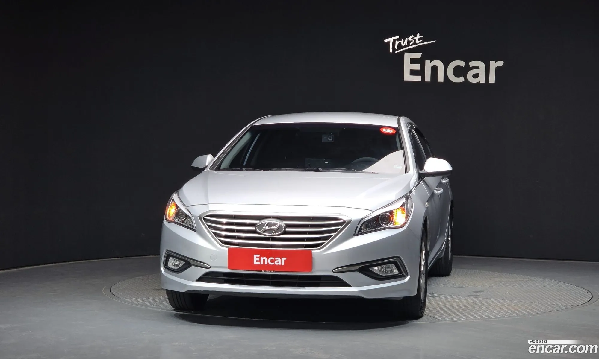 Hyundai LF Sonata 2019 KMHE341DBKA565330 — 2