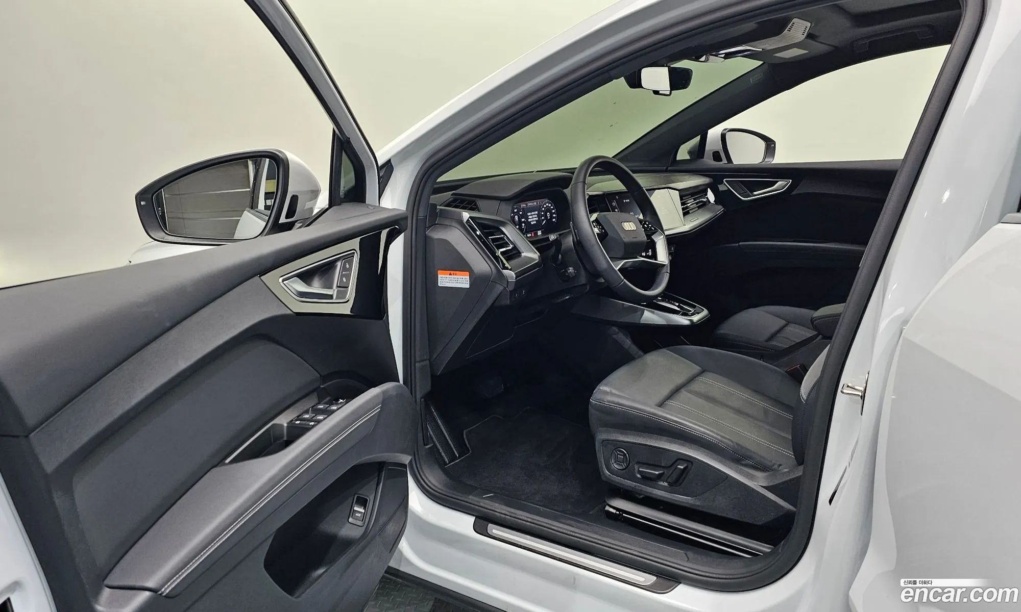Audi Q4 e-tron 2025 WAUZZZFZ111111111 — 6