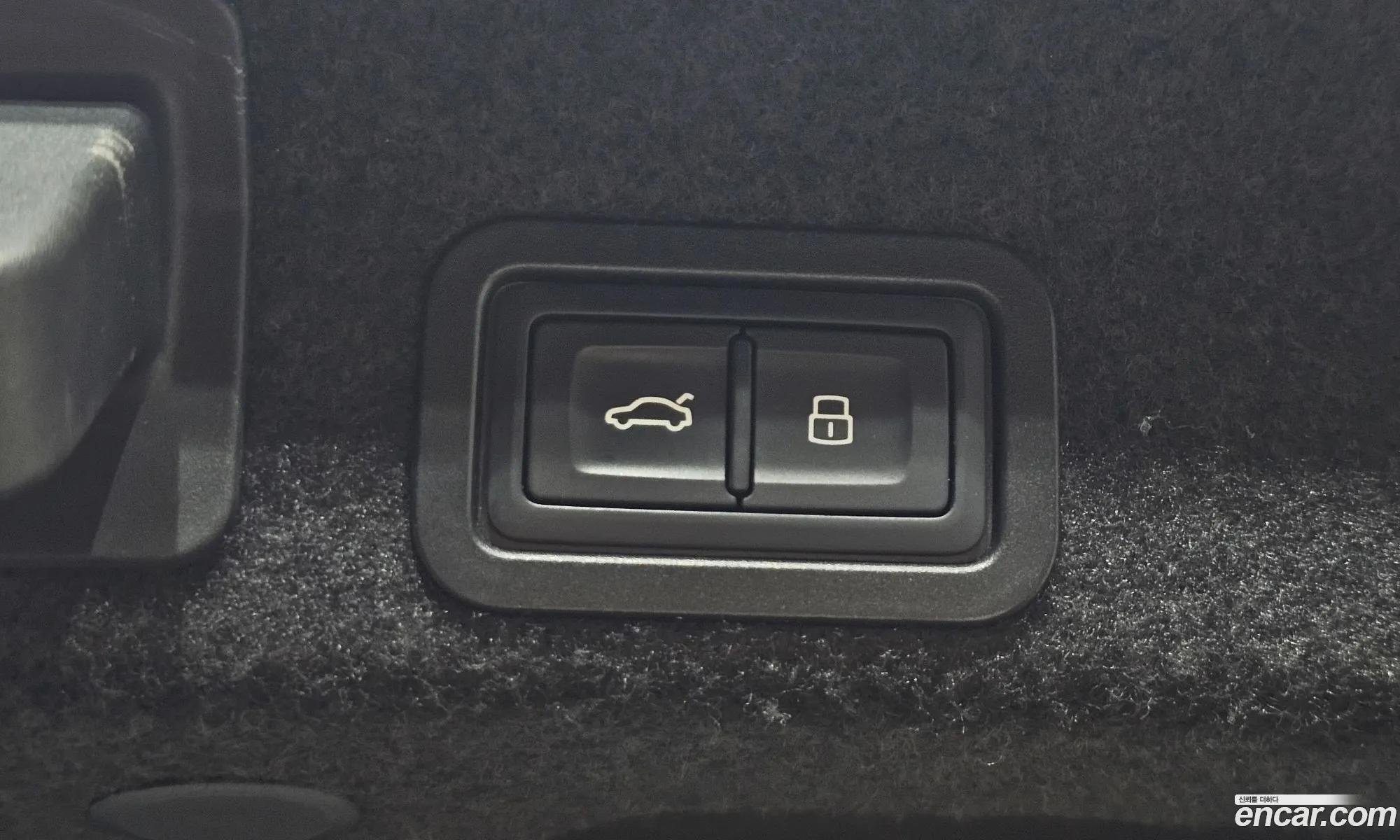 Audi A6 2020 WAUZZZF28LN052975 — 32