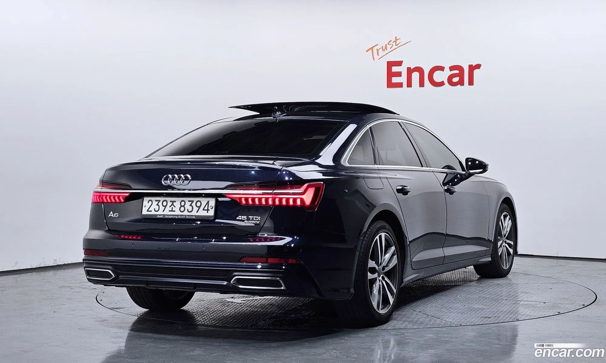 Audi A6 2020 WAUZZZF28LN052975 — 28