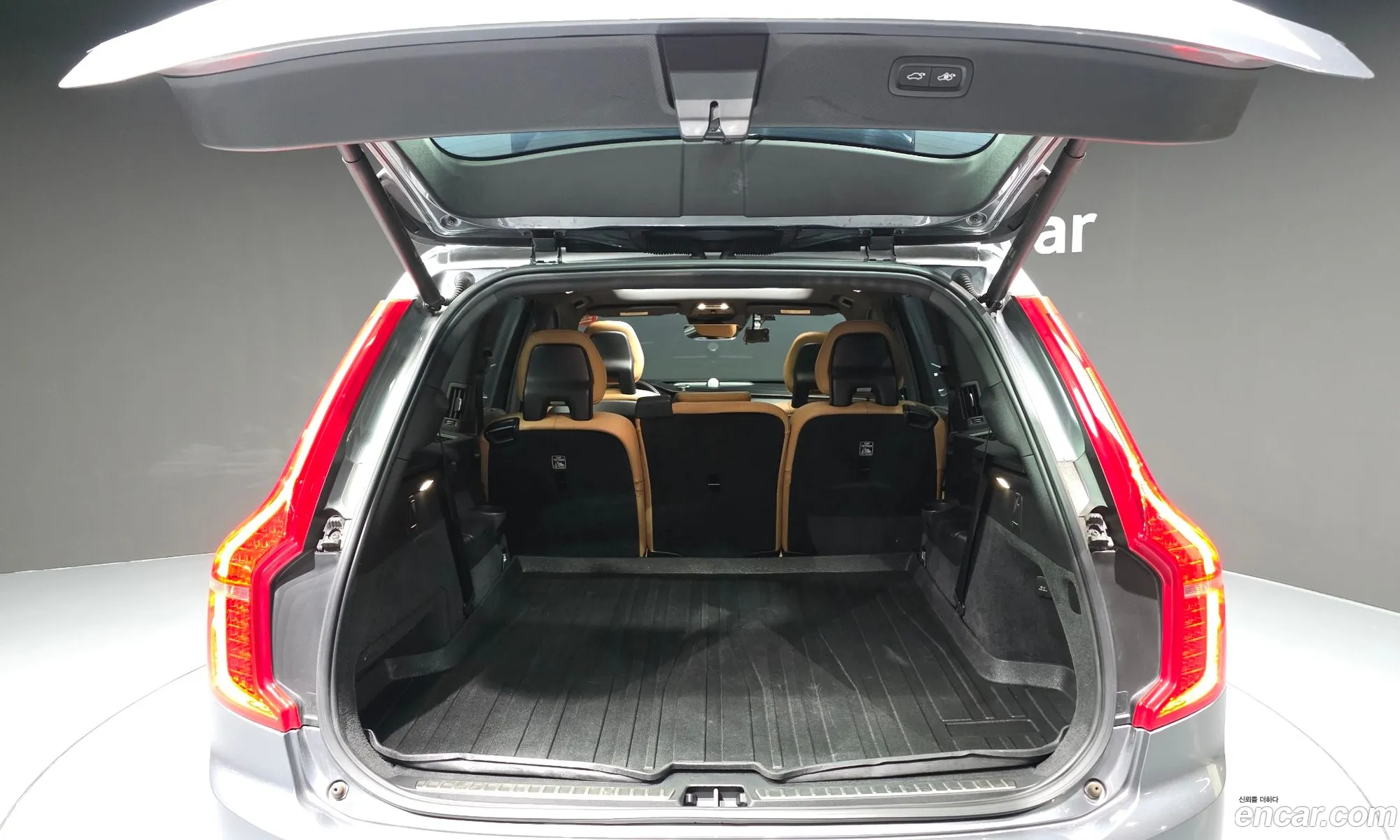 Volvo XC90 2017 — 9