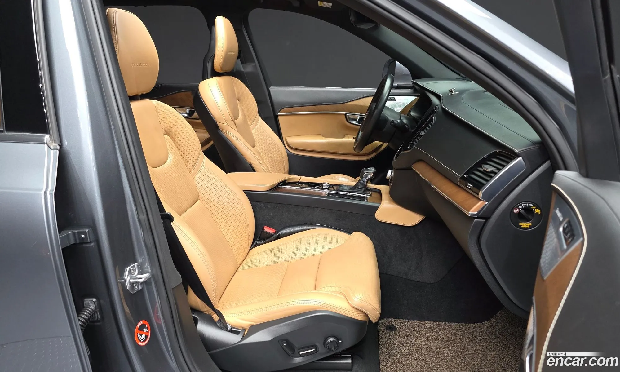 Volvo XC90 2017 — 6