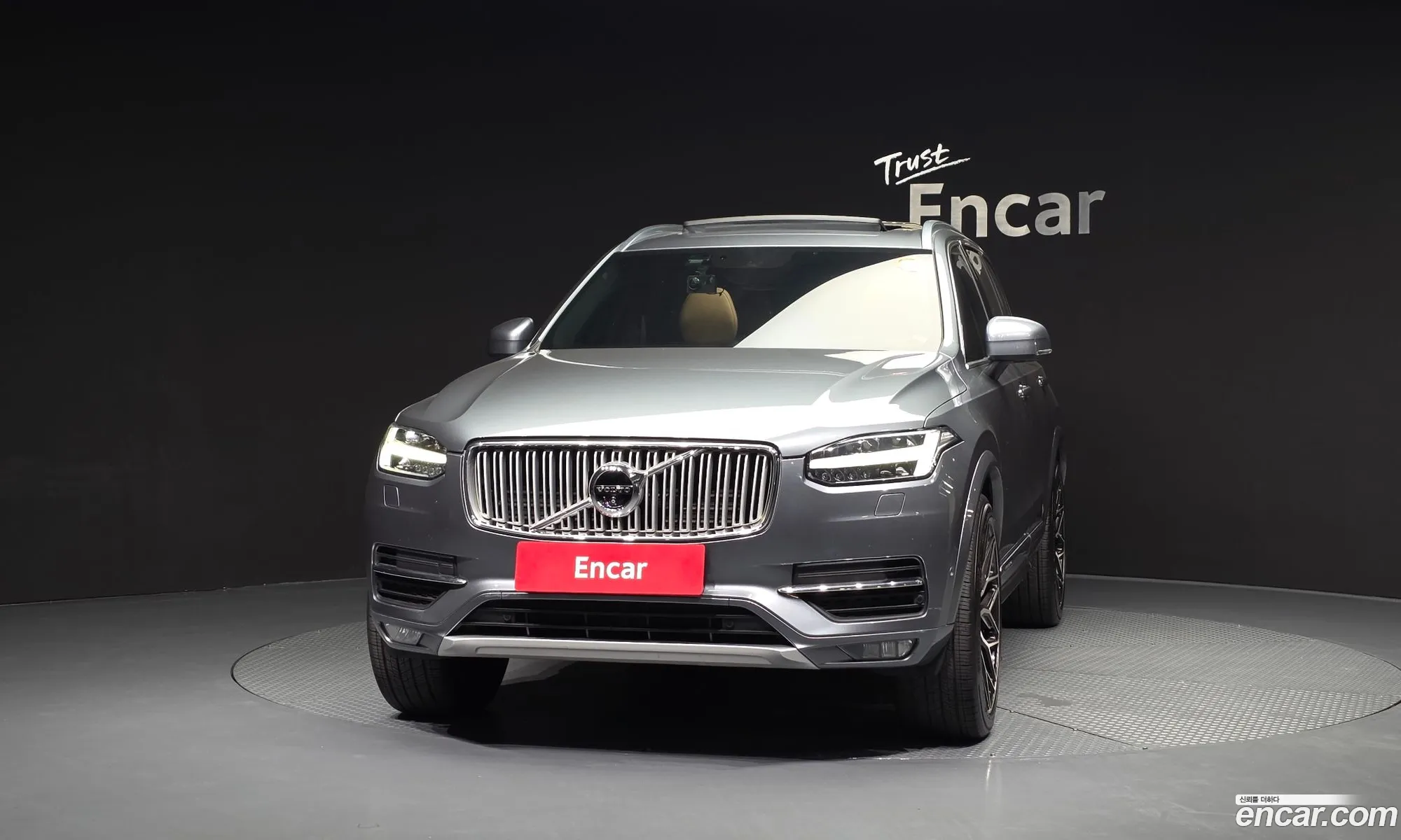 Volvo XC90 2017 — 3