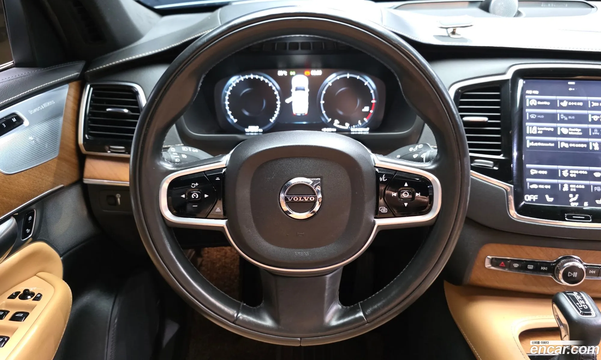 Volvo XC90 2017 — 7