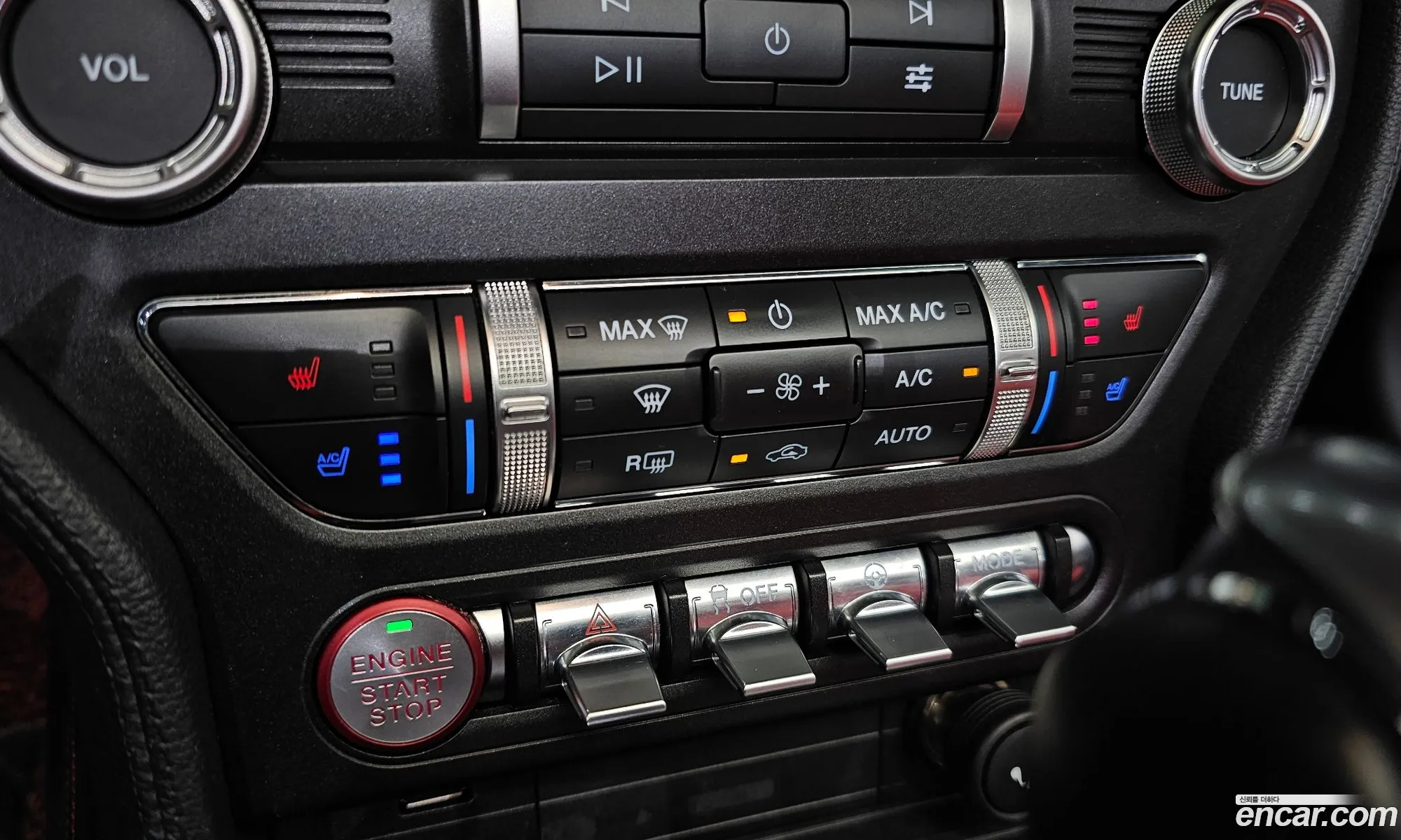Ford Mustang 2019 1FATP8UH3K5137825 — 23