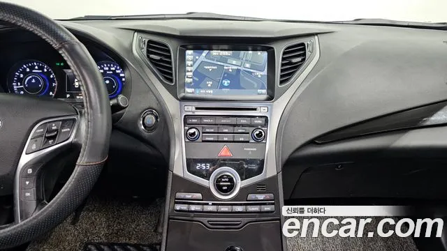 Hyundai Grandeur HG 2015 — 11