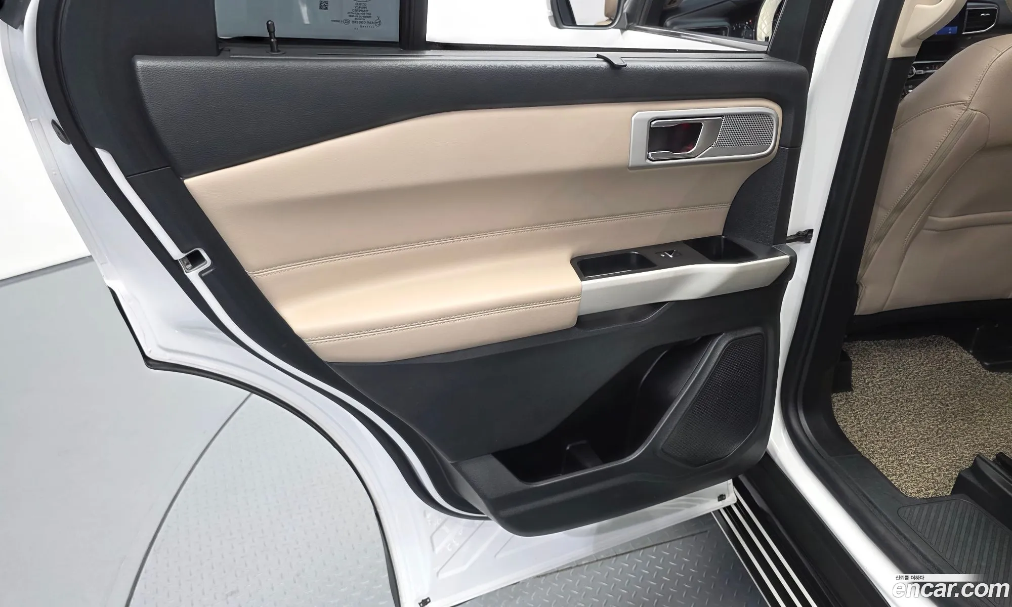 Ford Explorer 6th Gen 2021 1FMSK8FH9MGB48235 — 16