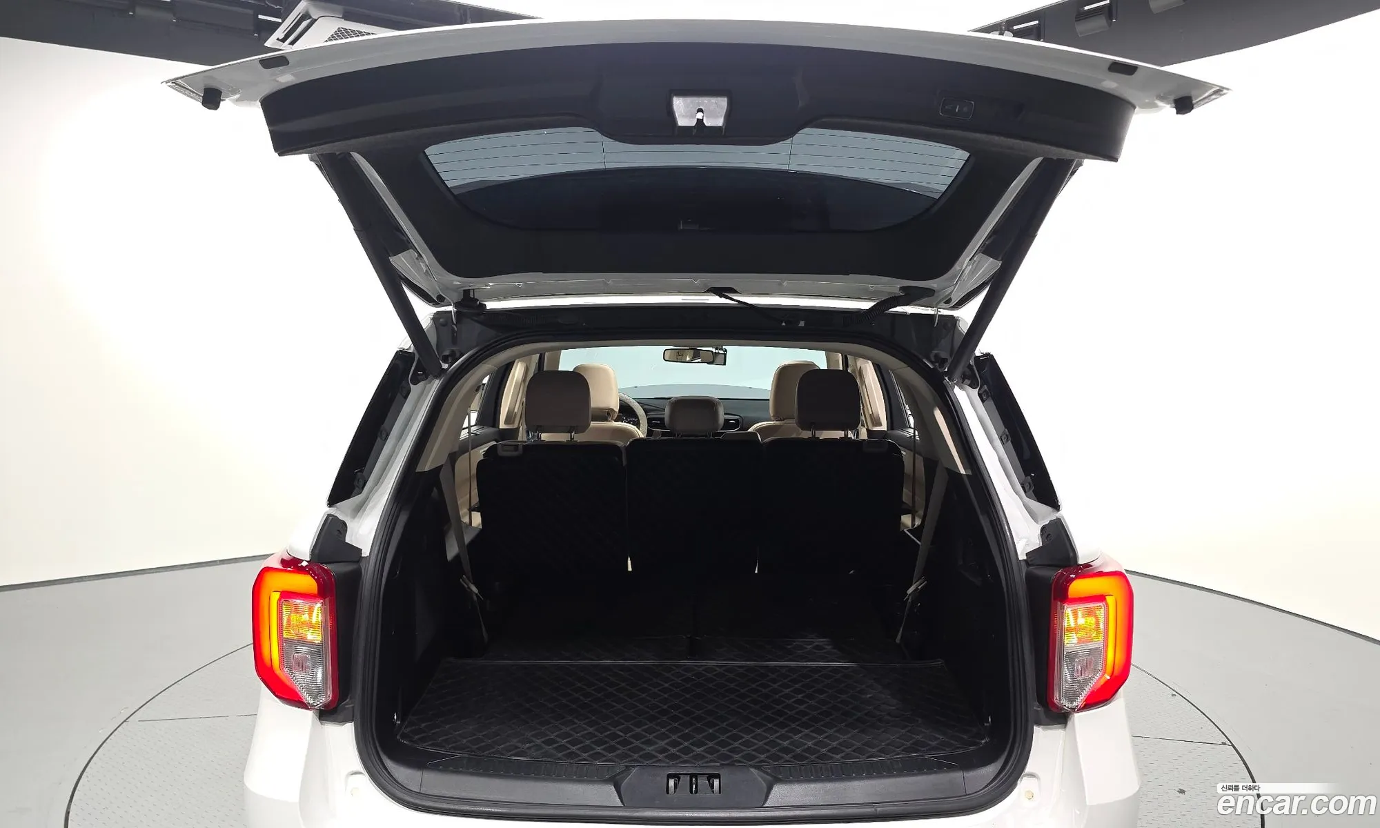 Ford Explorer 6th Gen 2021 1FMSK8FH9MGB48235 — 22