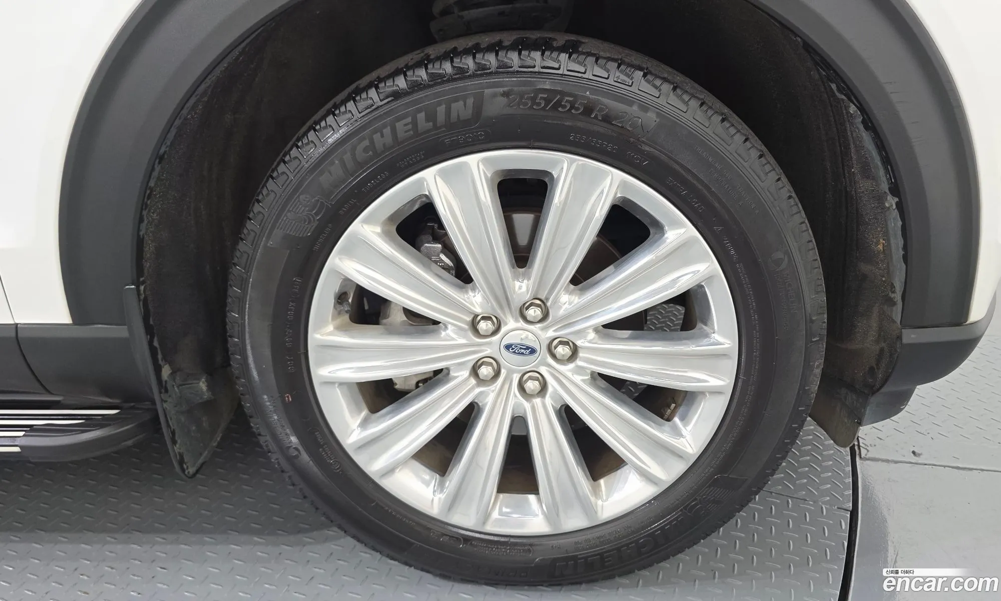 Ford Explorer 6th Gen 2021 1FMSK8FH9MGB48235 — 14
