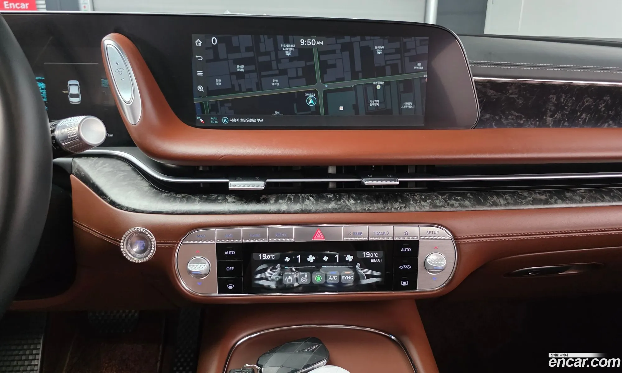 Genesis G90 2023 KMTFA41DDPU024097 — 8