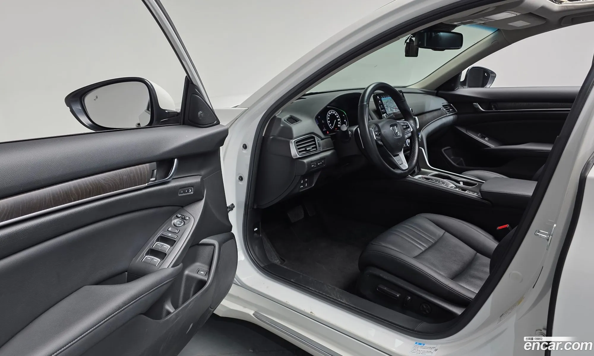 Honda Accord 10th Gen 2021 — 19