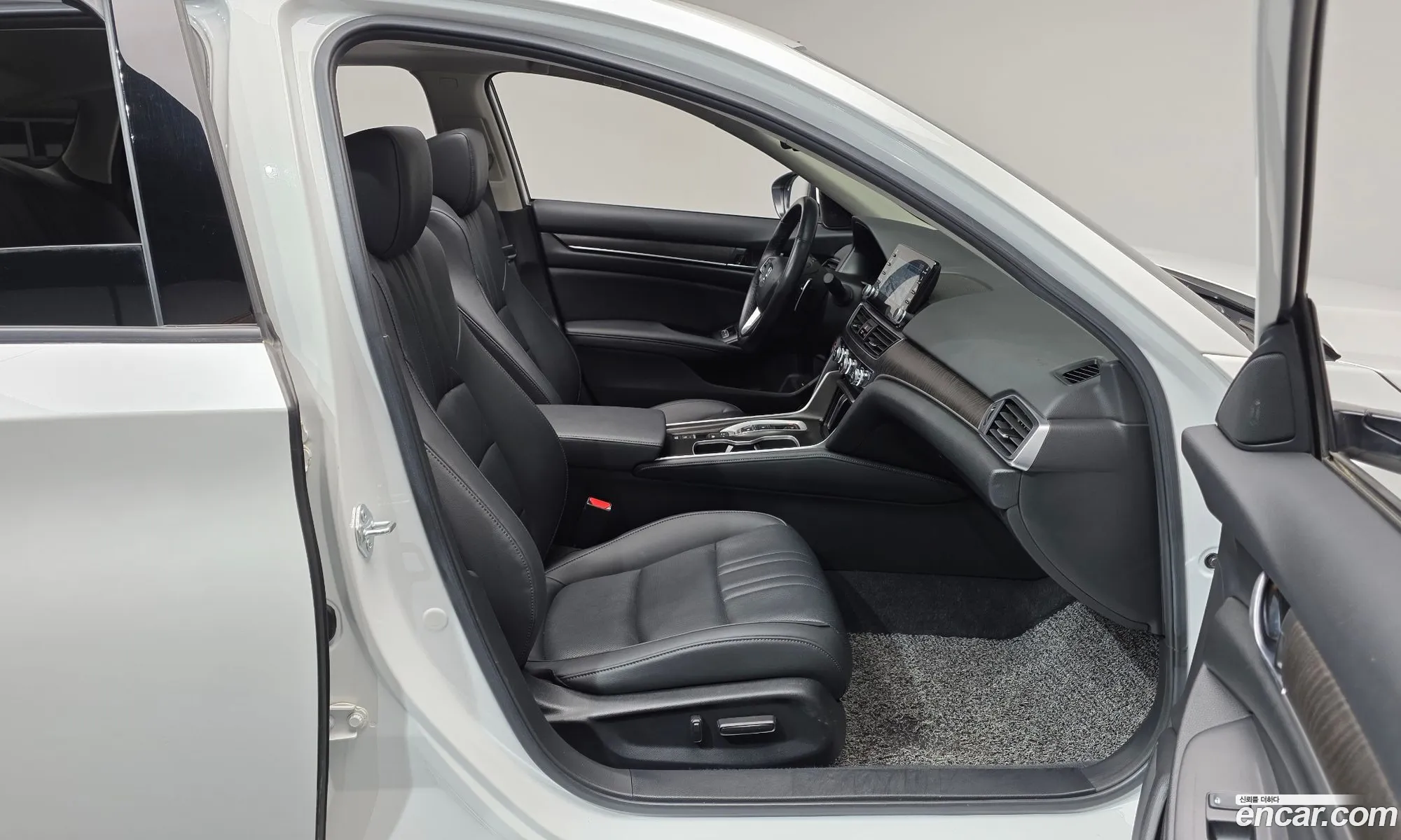 Honda Accord 10th Gen 2021 — 29
