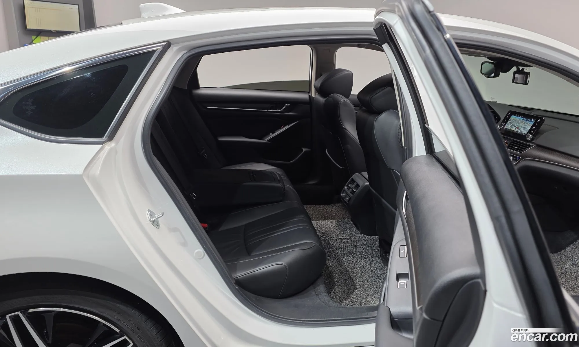 Honda Accord 10th Gen 2021 — 2